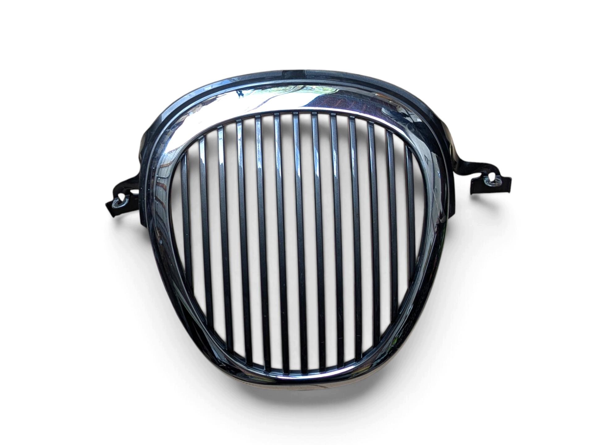 grille radiator Jaguar S-Type 2001 XR83-8A133-AA