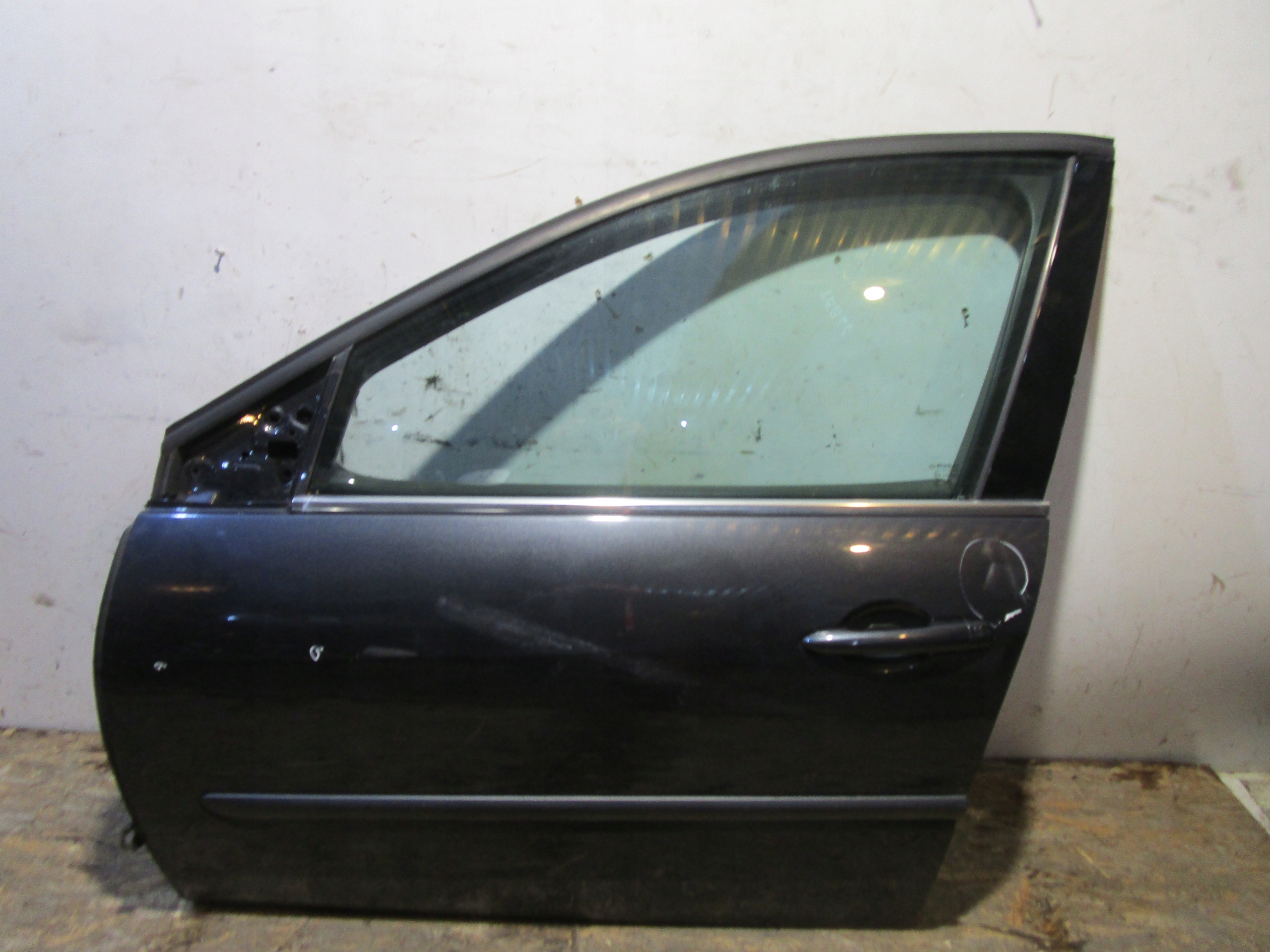 Drzwi przód lewe Renault Laguna III