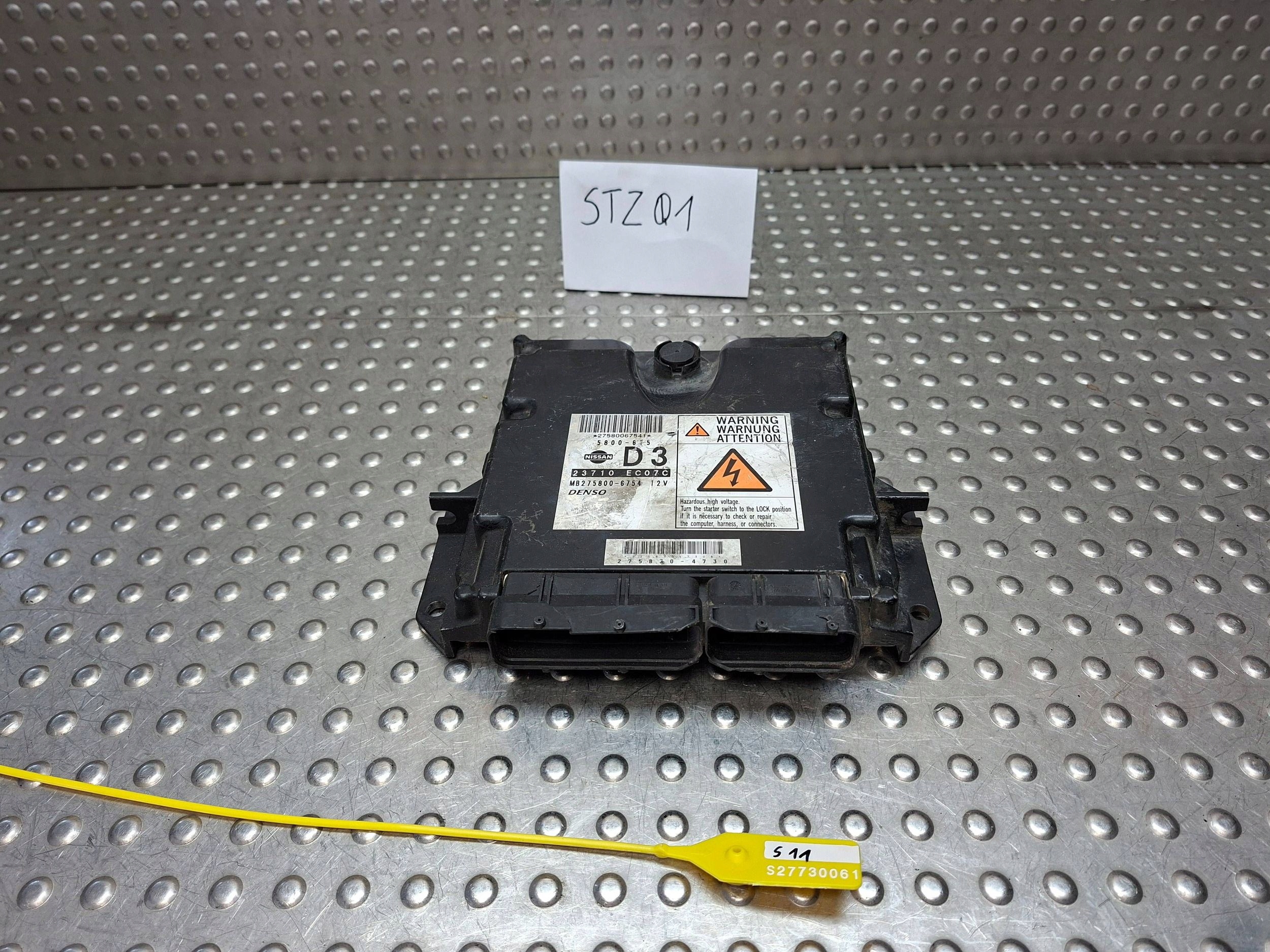 control unit computer of the engine NISSAN NAVARA D40 PATHFINDER R51 05- 2.5 DCI 237