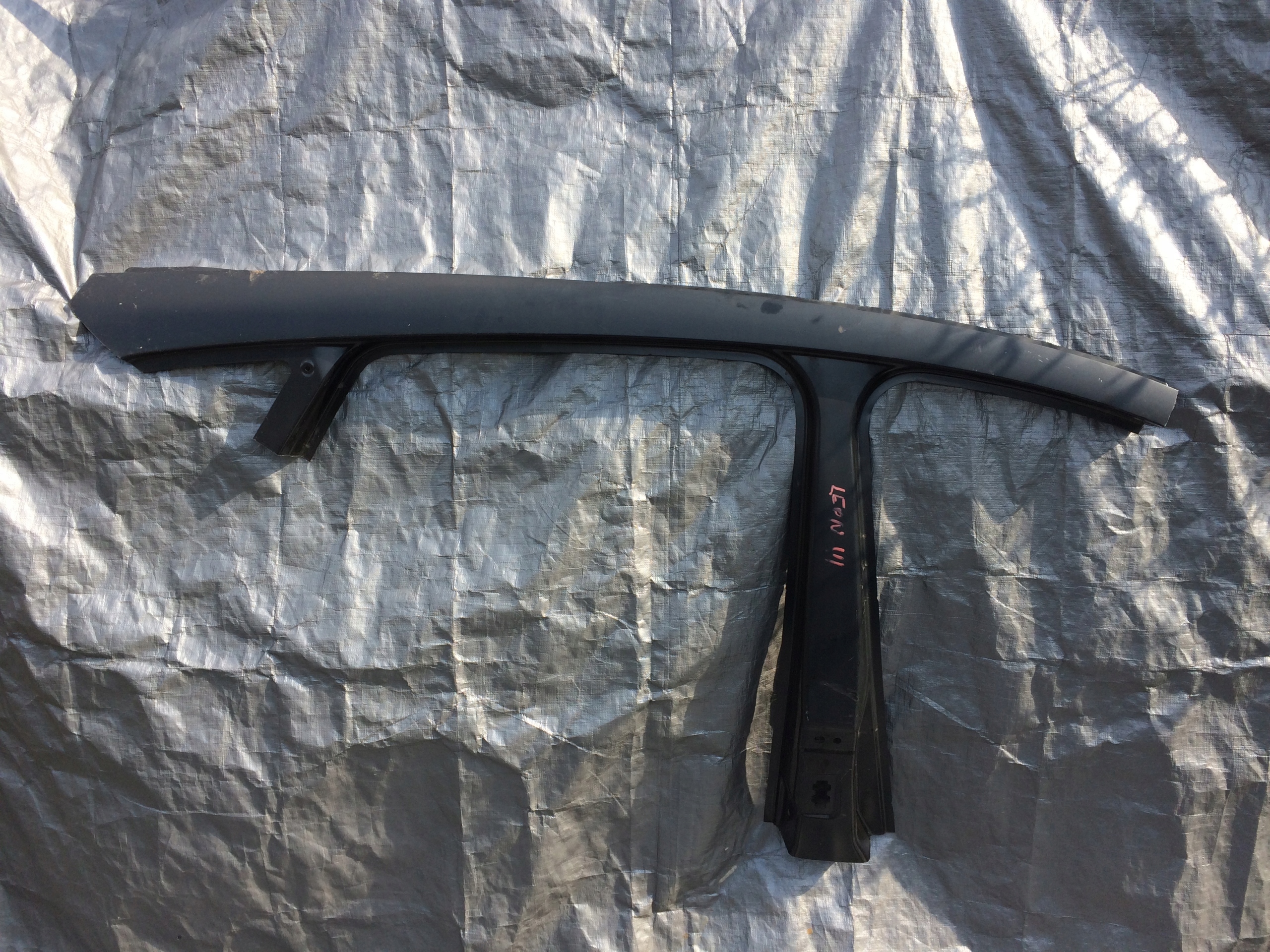 SEAT LEON III СТІЙКА НА ДАХУ ОБШИВКА СТІЙКИ ПРАВА