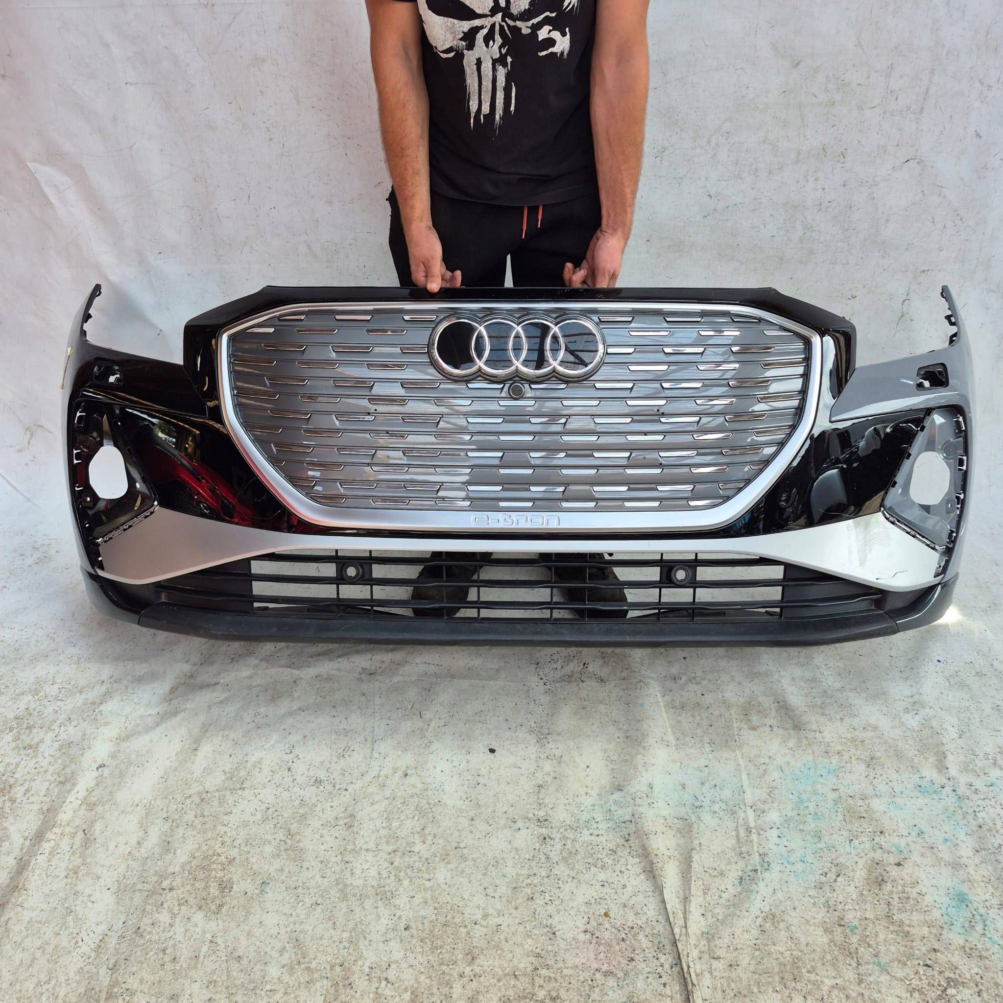 AUDI Q4 E-TRON 21-> bumper front front washer PDC