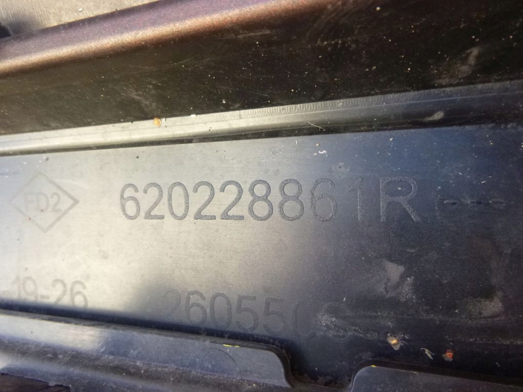DACIA SANDERO III 3 STEPWAY 20- FRONTSTOSSSTANGE