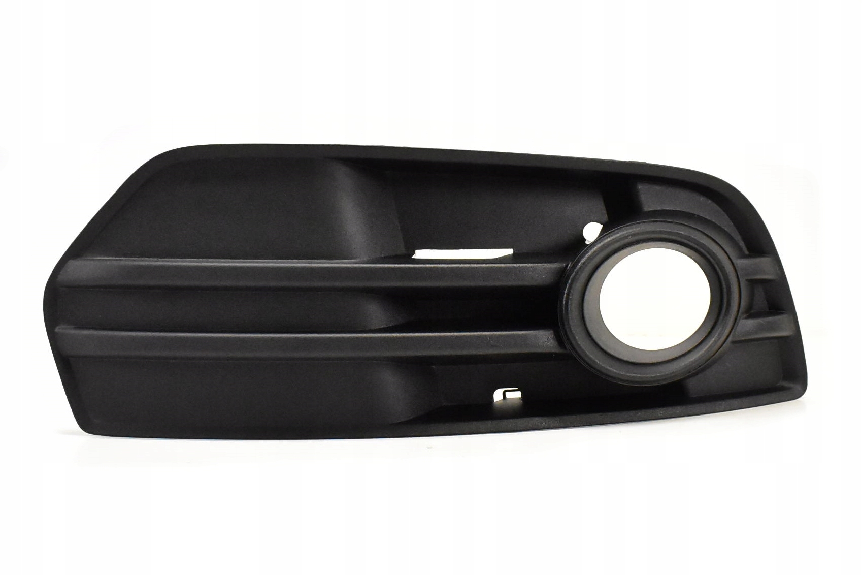 KRATKA WLOTU POWIETRZA PRAWA CZARNA OE AUDI Q5