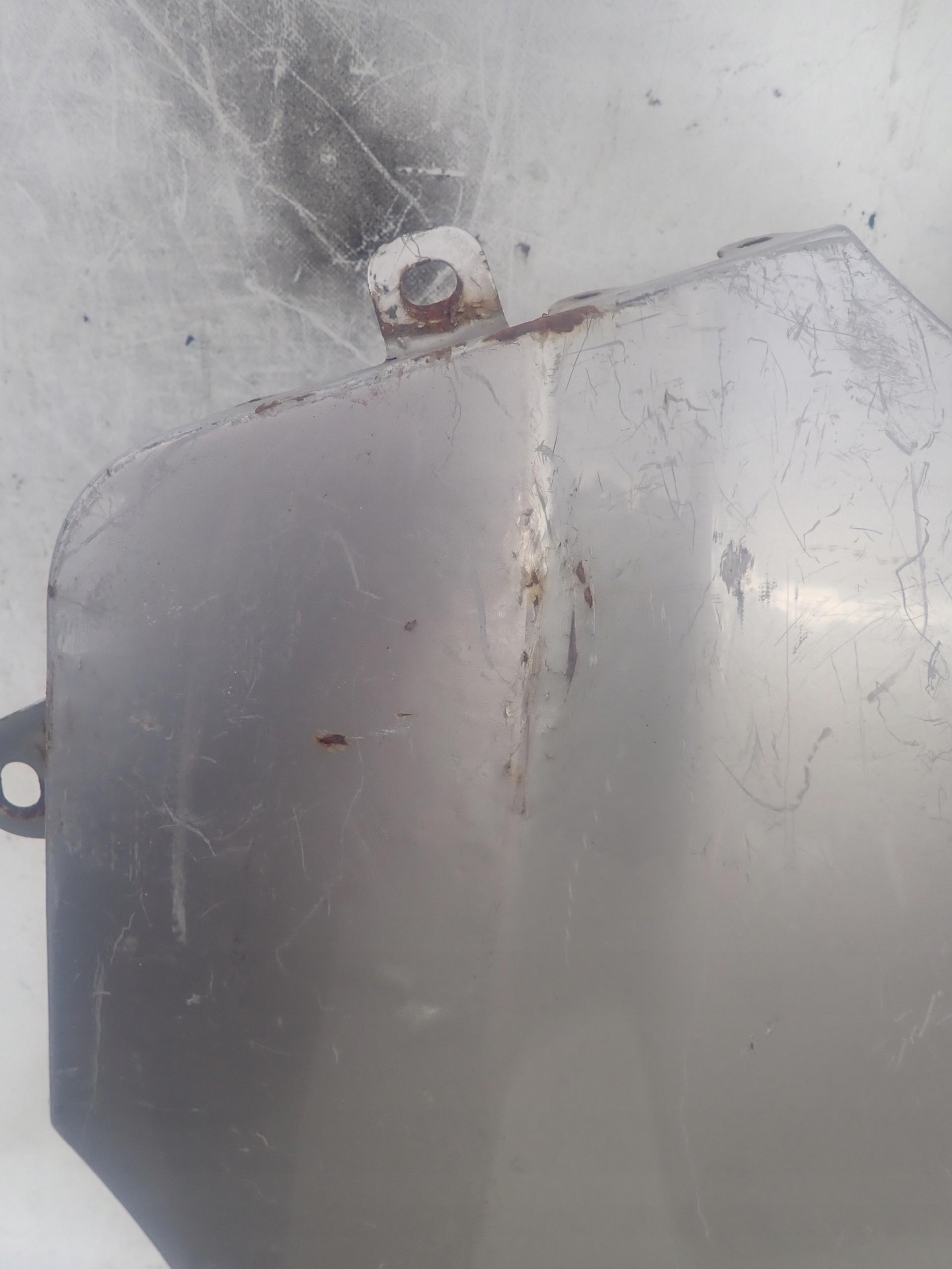 HYUNDAI H1 H-1 and 97-06 fender left front front