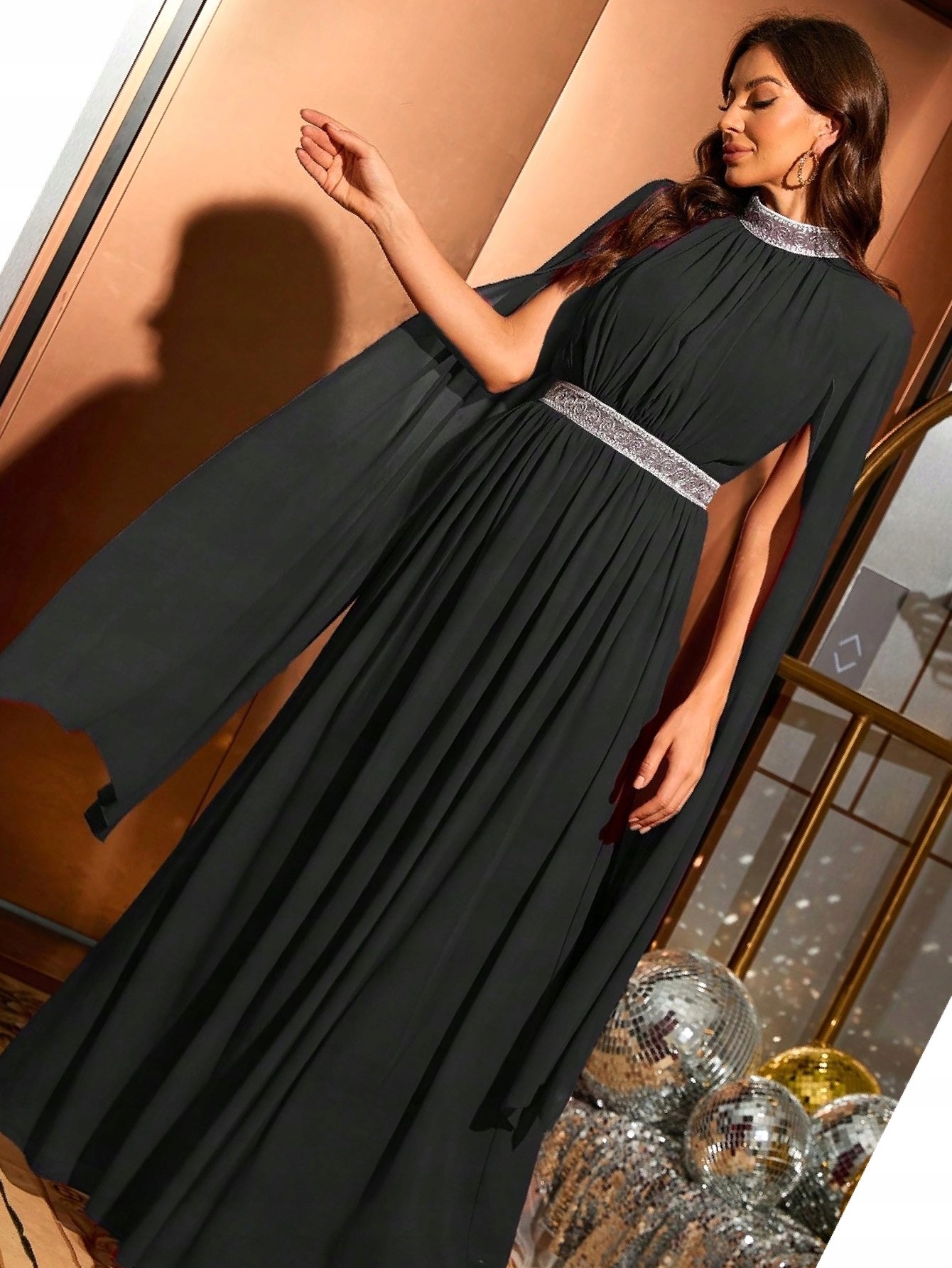 Šaty S Pelerinovými Rukávy Černá Balová Šifonová S 36