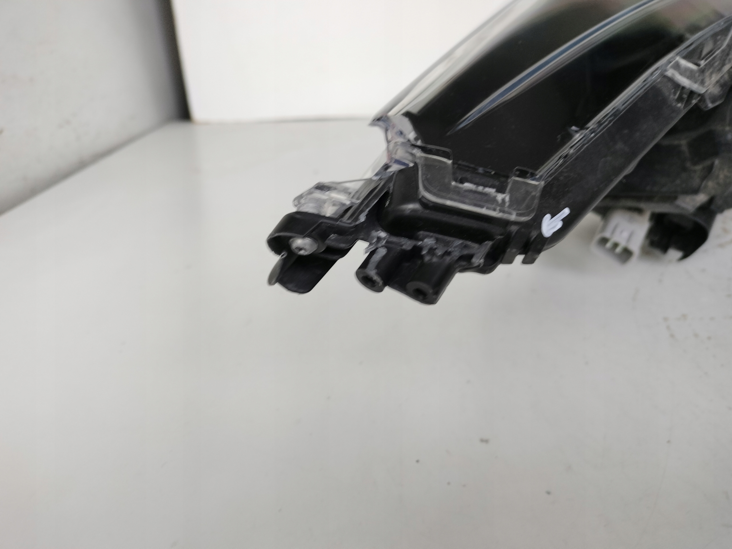 light left REFLEKTOR TOYOTA COROLLA E21 19- FULL LED