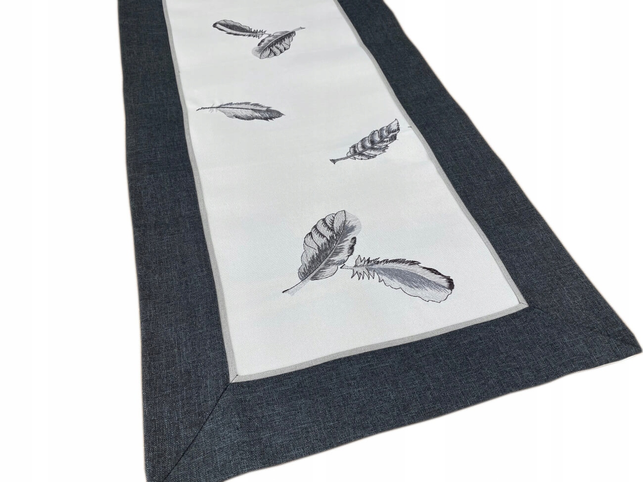 

Bieżnik 40x110 cm Piórka