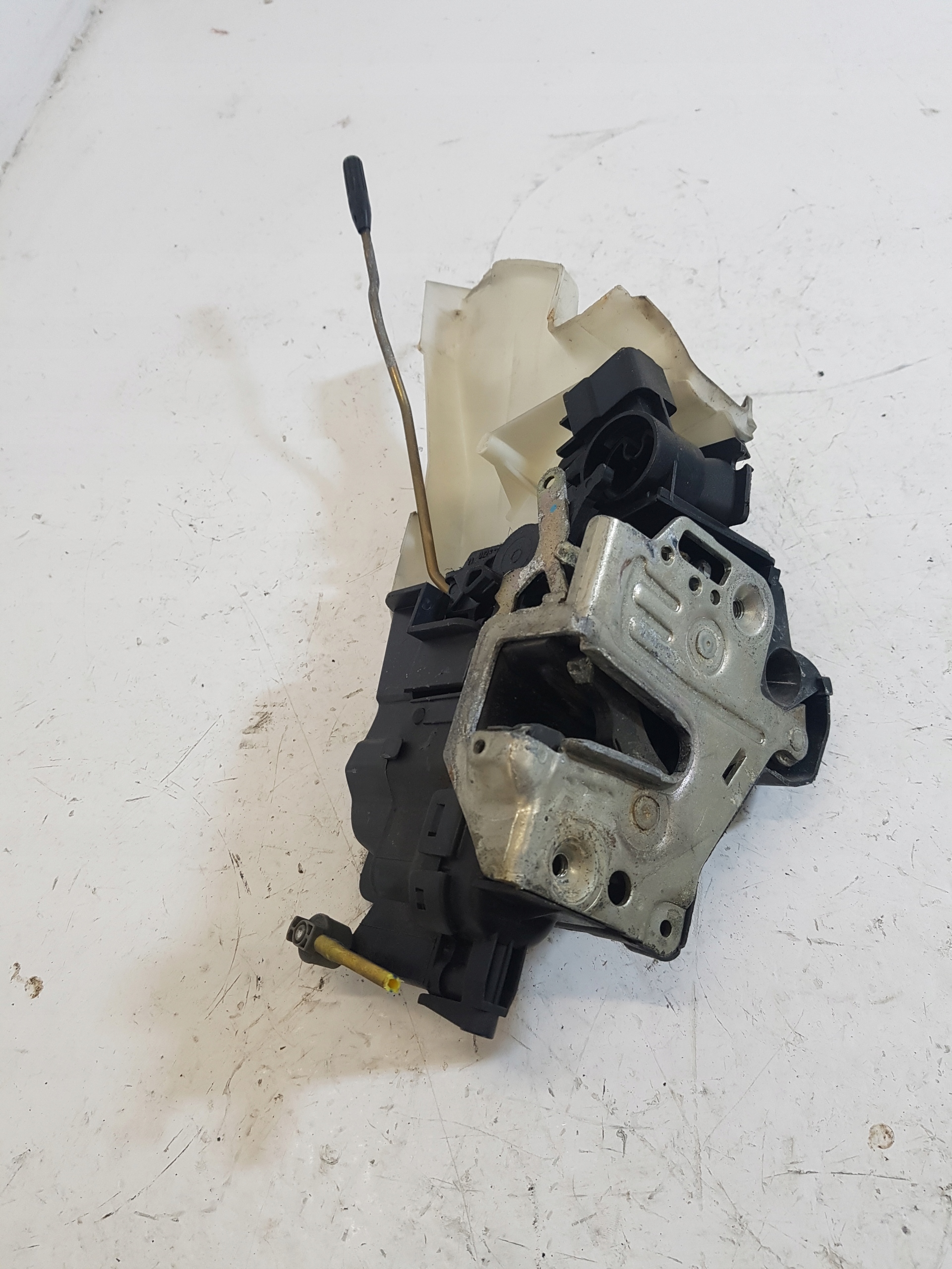 lock door right front MERCEDES-BENZ CLK (W208)