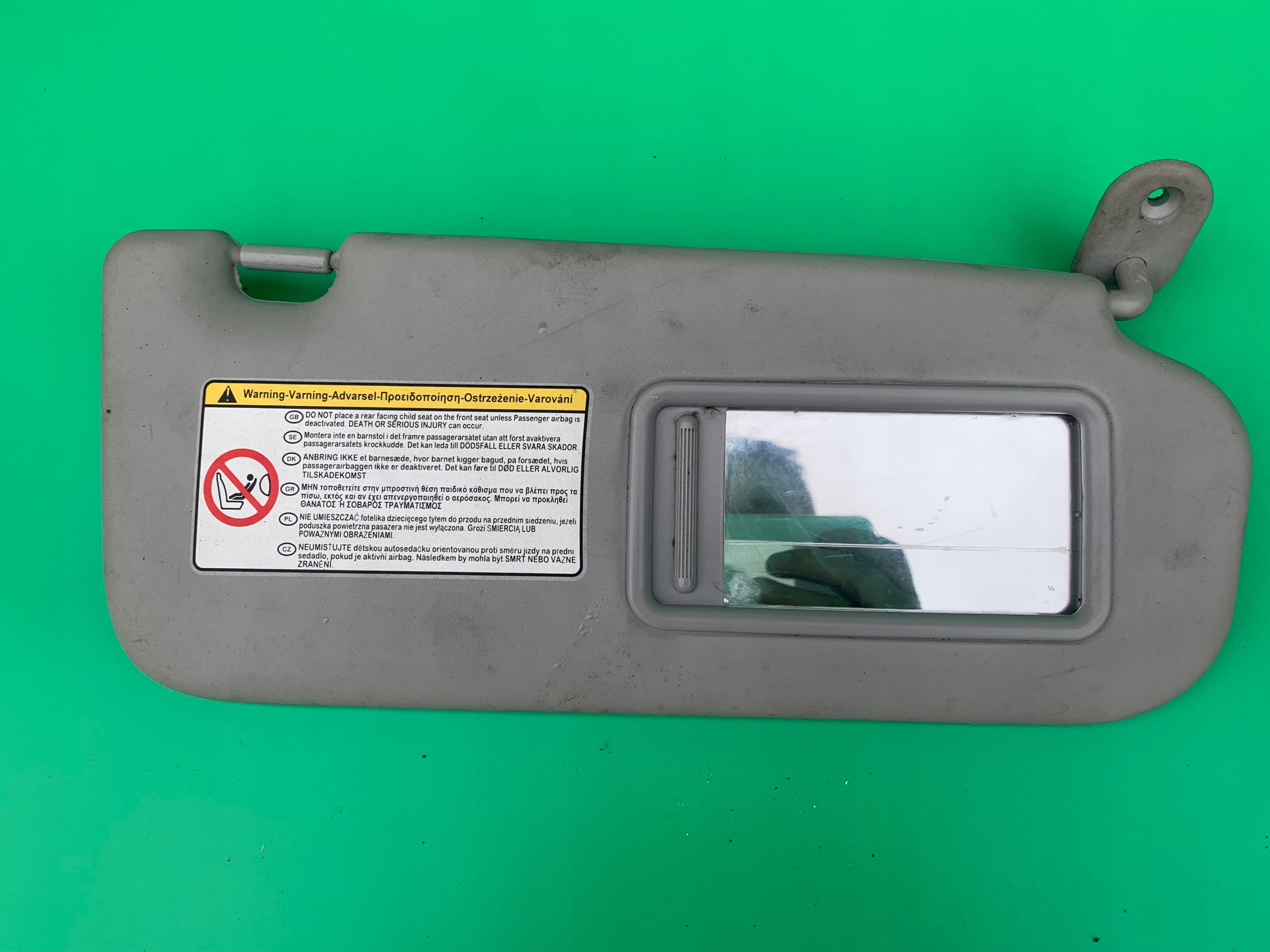 434646436346 - Солнцезащитный козырек правый HYUNDAI i20 LIFT 12-