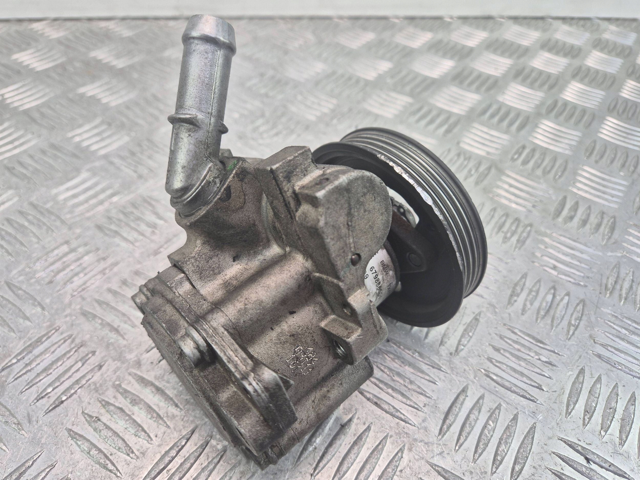 BMW X1 E84 xDrive 20i servo pump 679886501 N20B20A