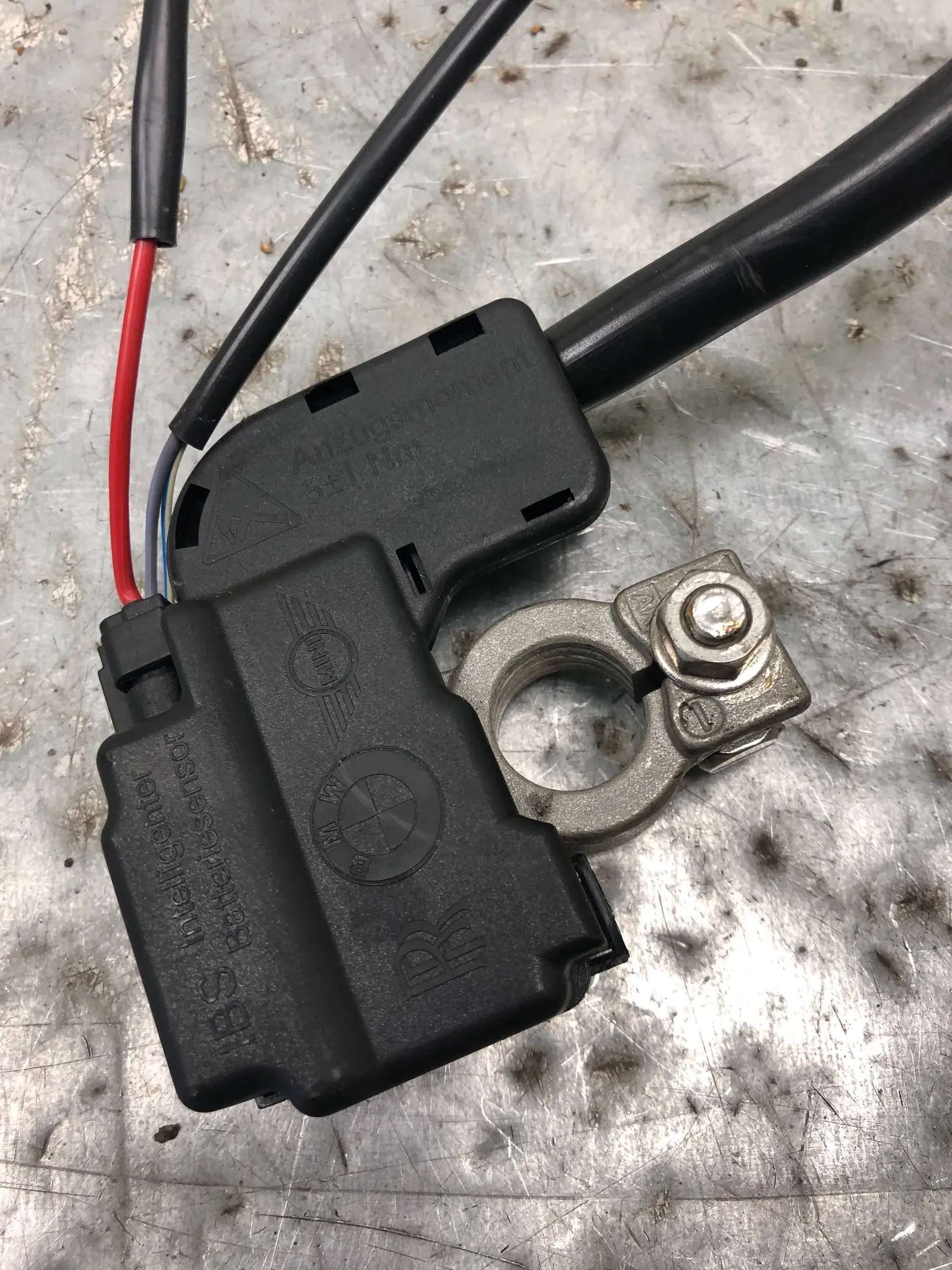 Batteriemanagement Sensor BMW E87 LCI 9215953