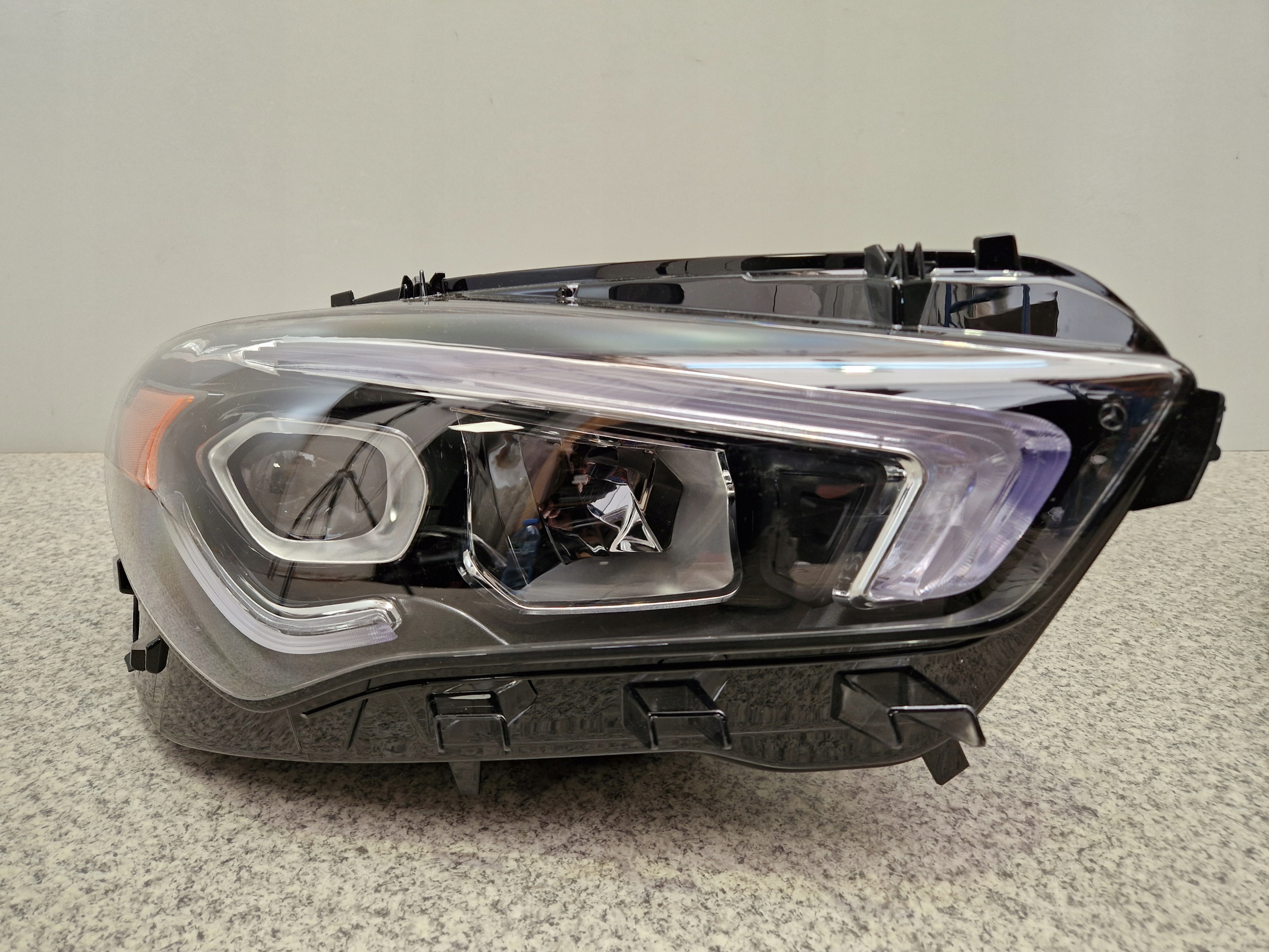 MERCEDES CLA W118 118 USA LAMPA PRAWA LED HIGH PERFORMANCE USA AMERYKA