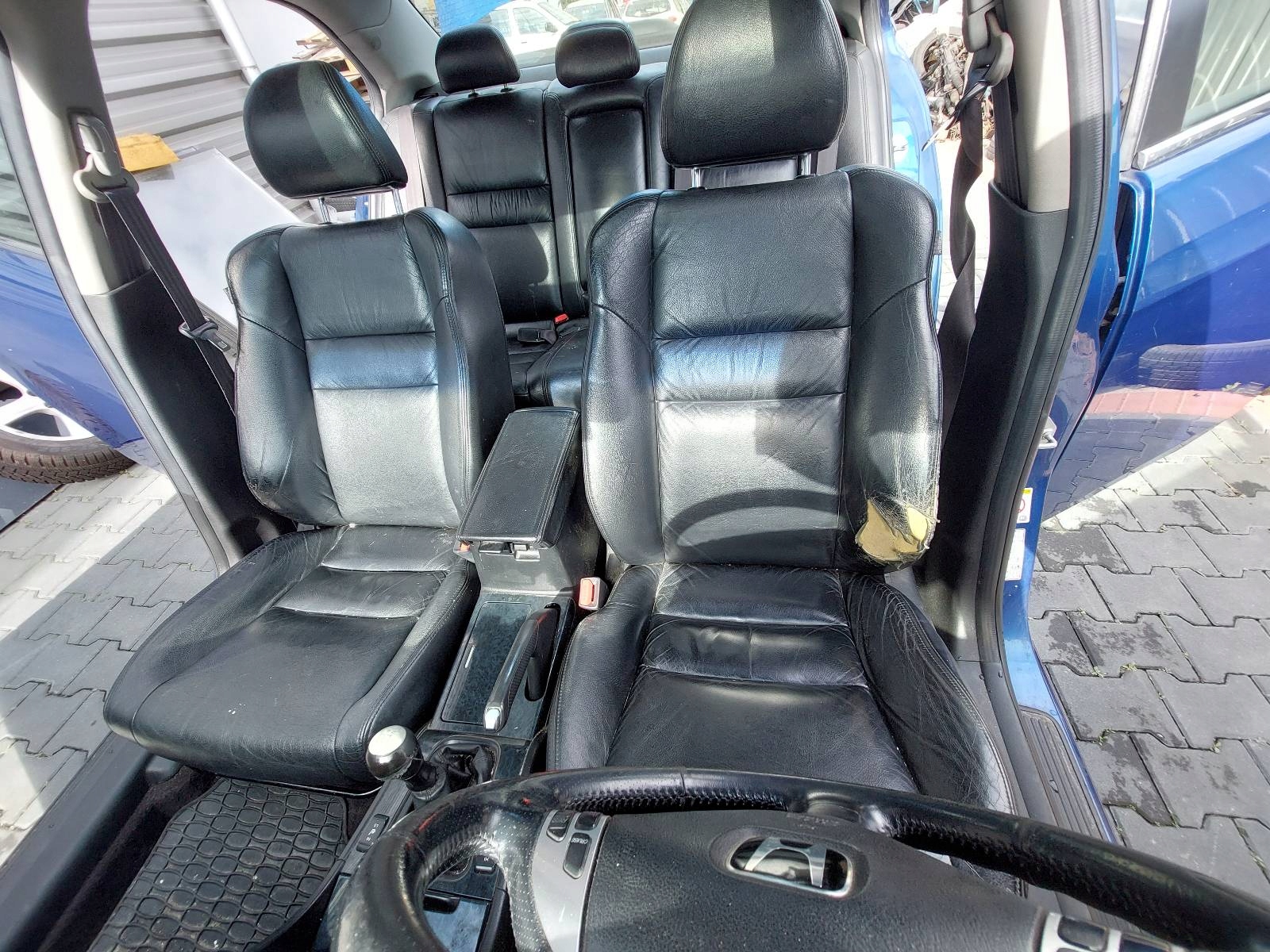 СИДЕНЬЯ КОМПЛЕКТ + ОБШИВКИ + ПОДЛОКОТНИКИ ACCORD VII СЕДАН ИСПОЛНИТЕЛЬНЫЙ