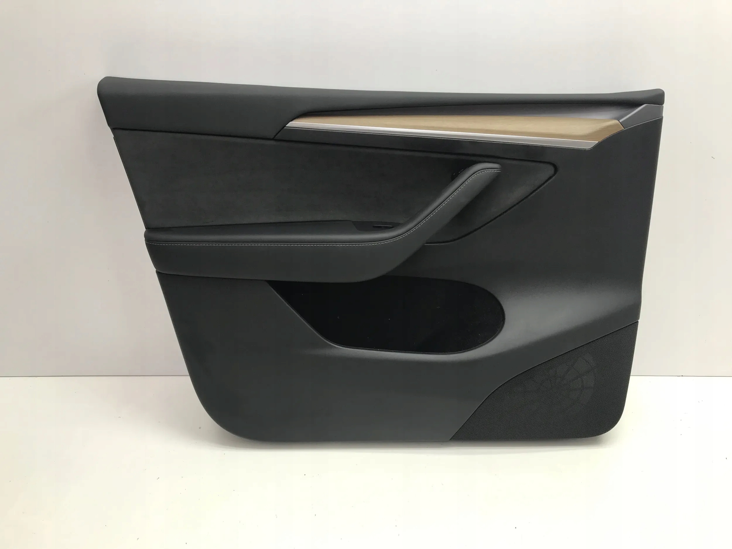 TESLA МОДЕЛЬ Y 2023 ОБШИВКА КАРТА ДВЕРІ ЛІВИЙ ПЕРЕД ПЕРЕДНЯ 1671401-99-G