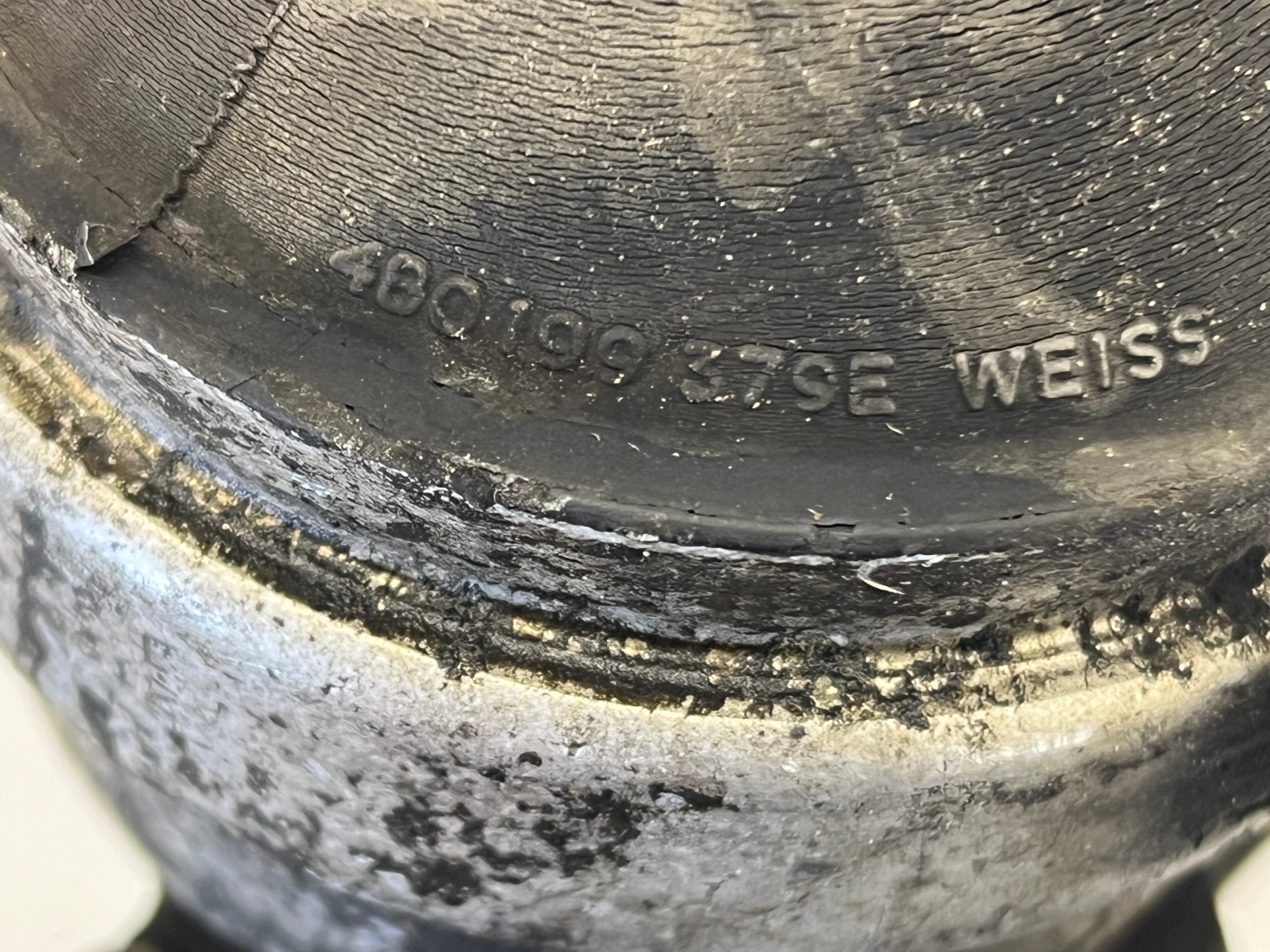 holder below engine left AUDI A4 B6 8E0199352D