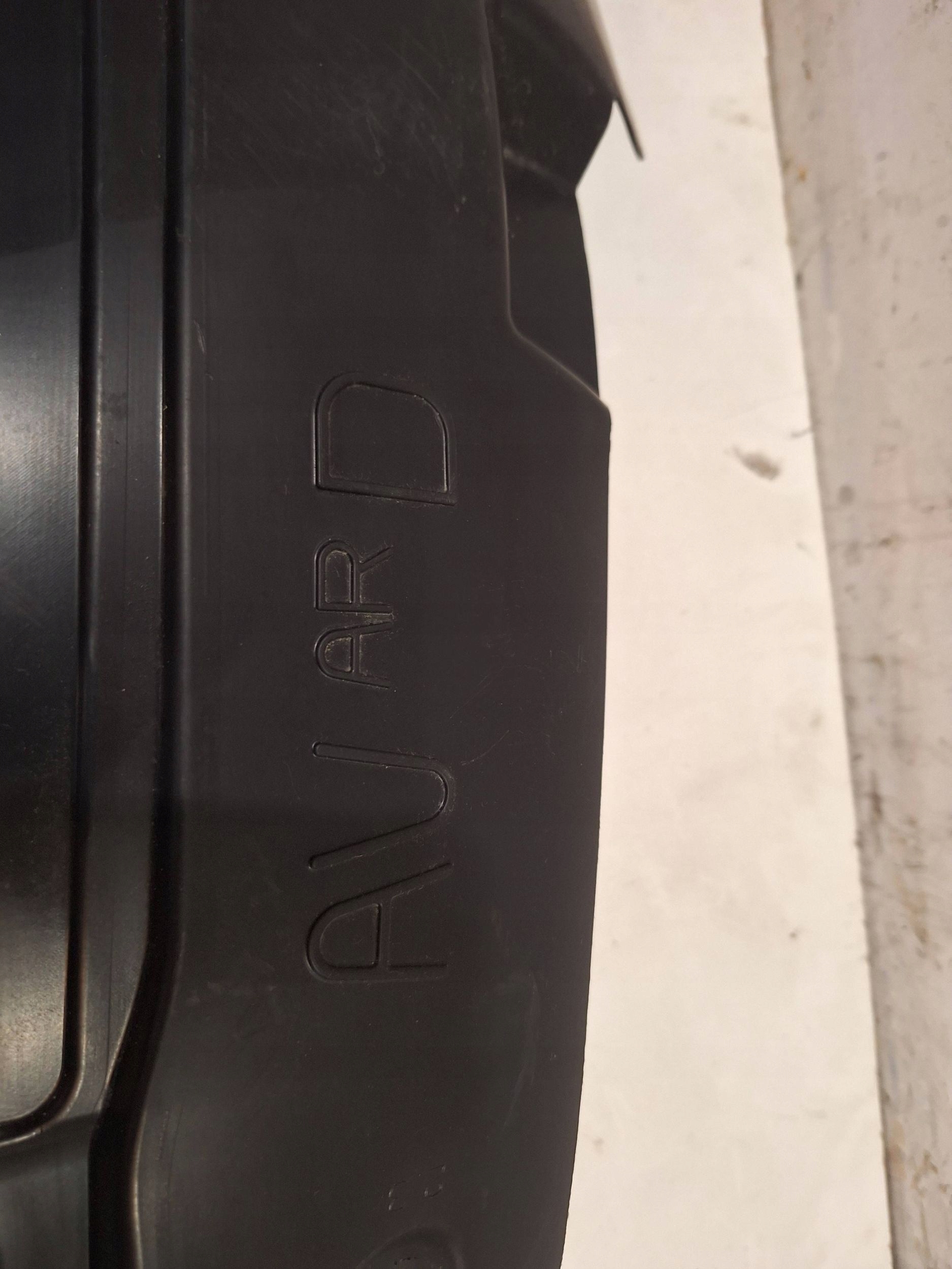 mudguard front right 638449610R RENAULT TRAFIC III TALENTO 14