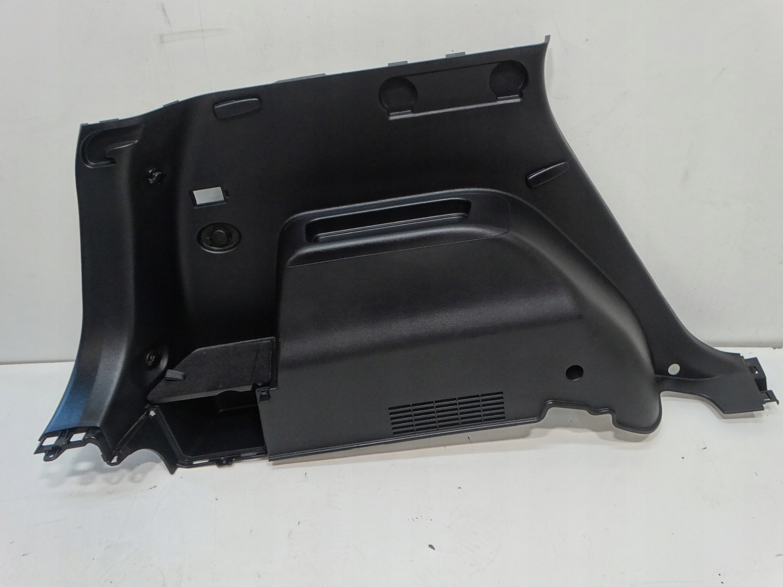 side upholstery boot left rear part KIA CARENS IV 85730-A4500