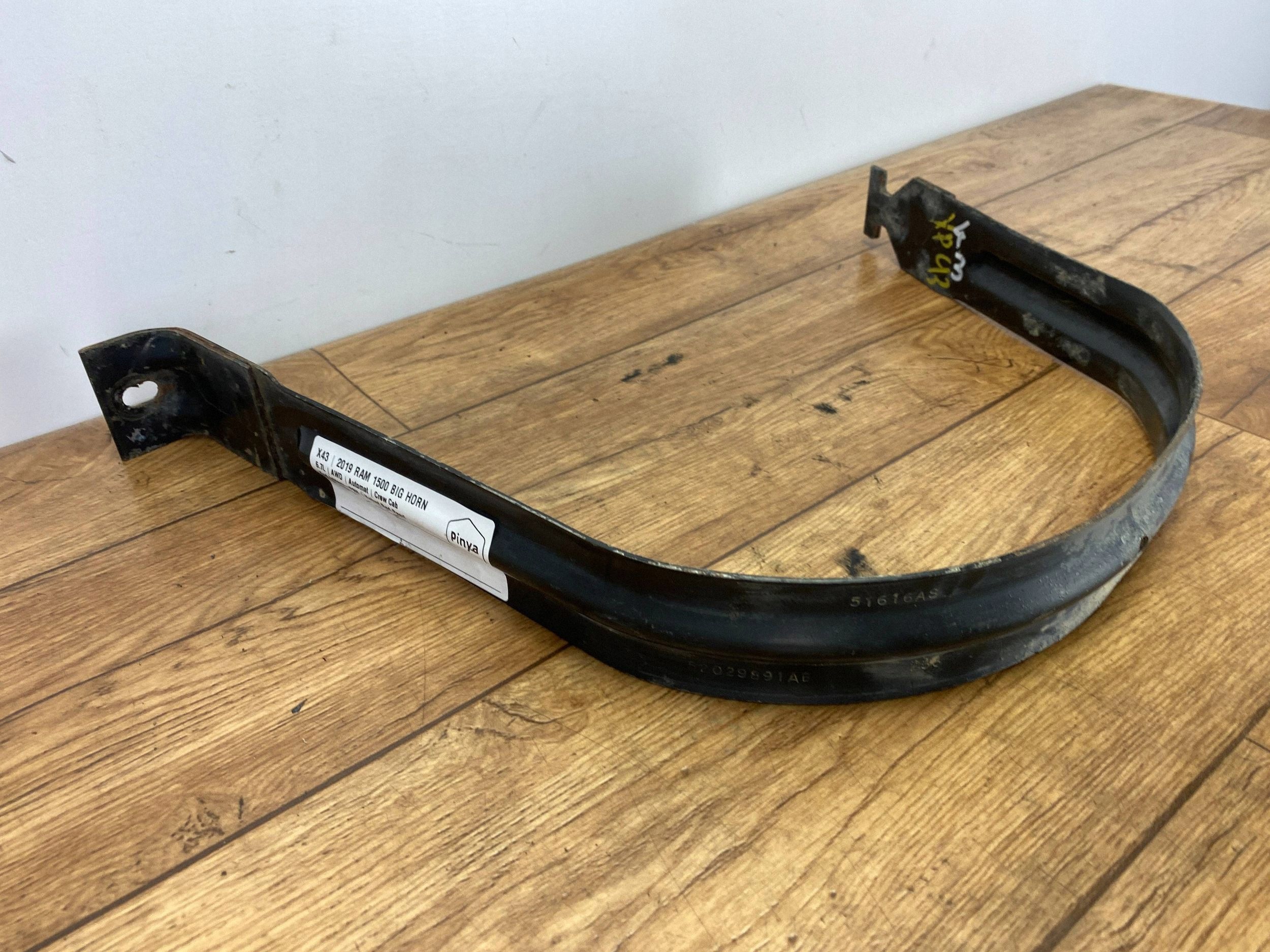 Support plaque Réservoir Carburant Ram 1500 DT 2019+
