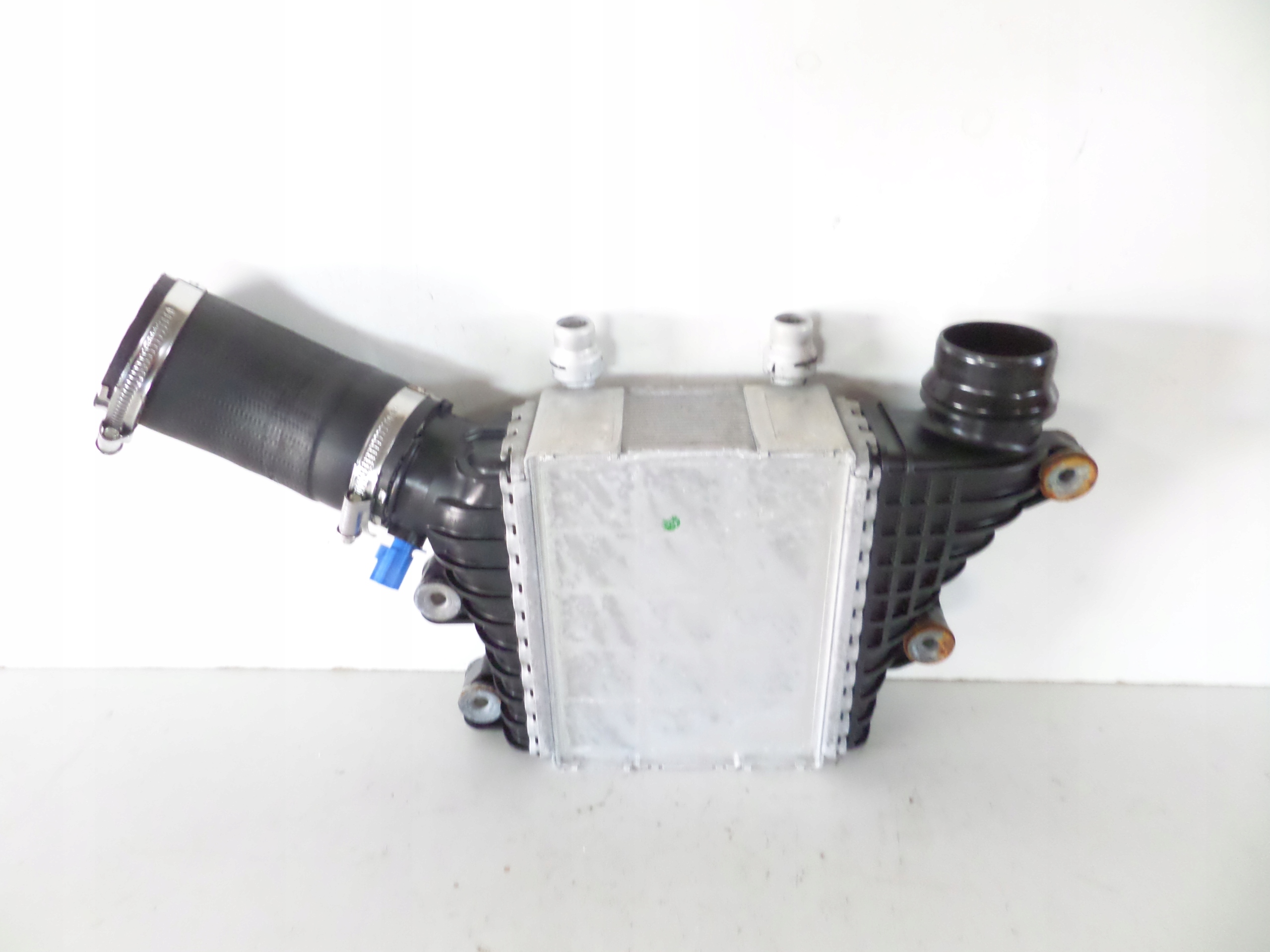 chladič intercooler RANGE ROVER EVOQUE 11