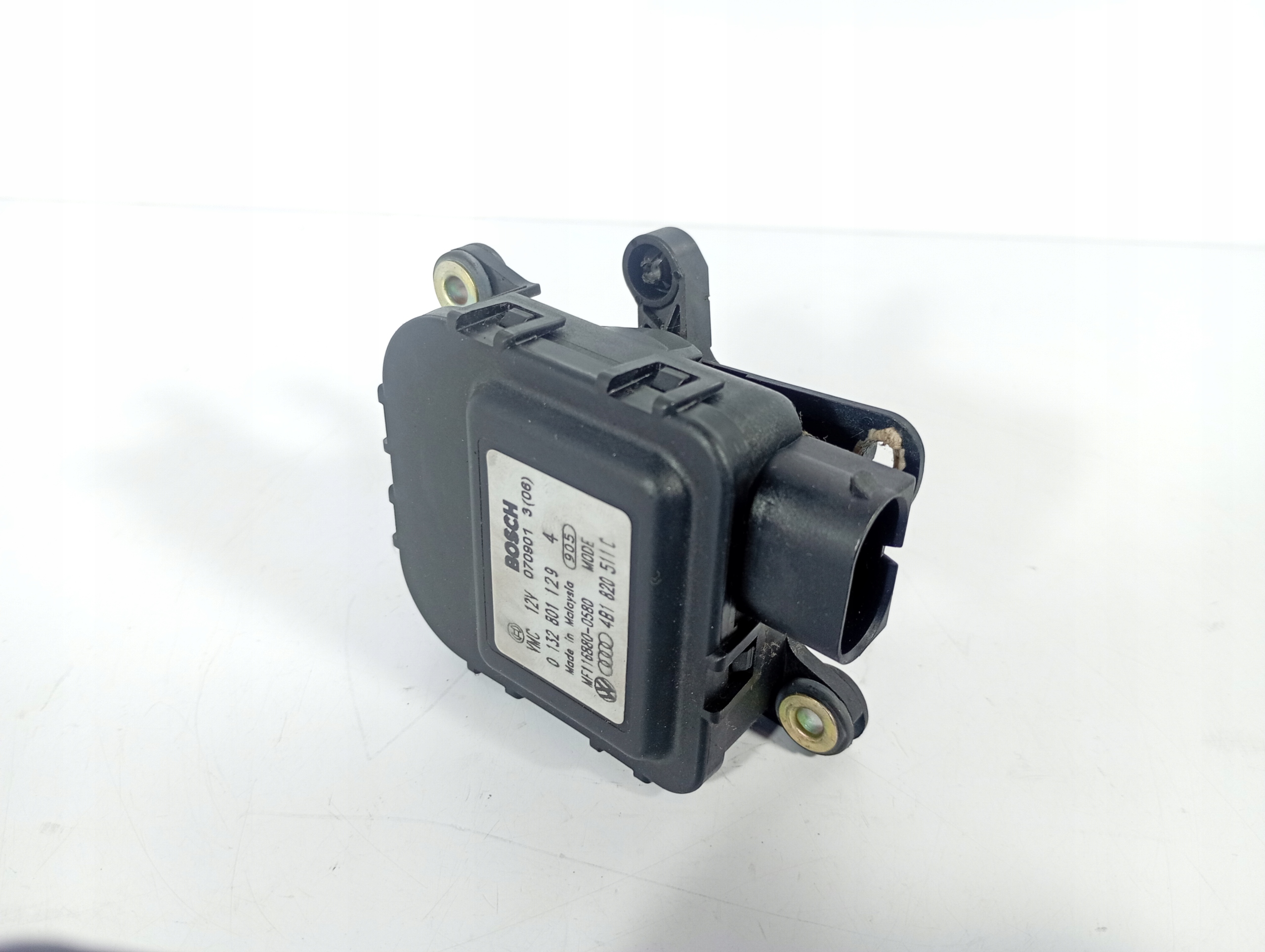 Audi A6 C5 KOMBI 97-04 motor topení OE 4B1820511C