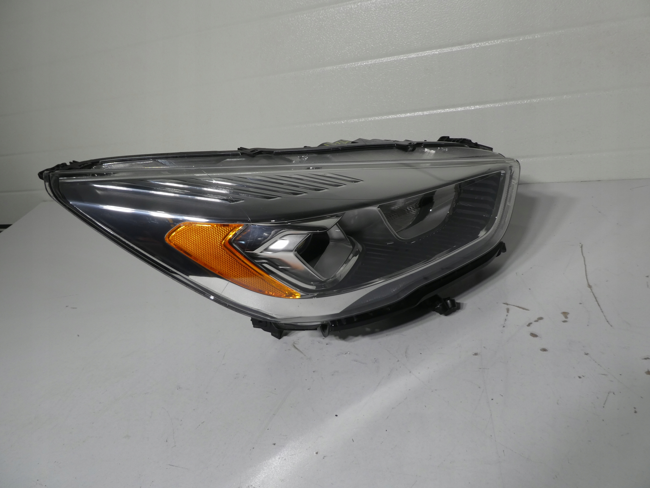 FORD KUGA II mk2 light front front left GV41-13W030-CF