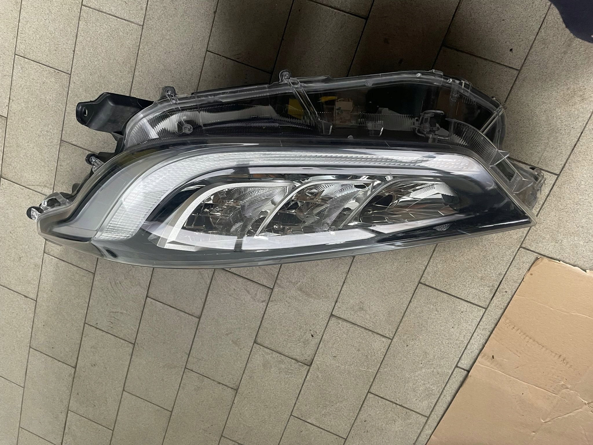 front bumper bonnet radiator lights MAZDA 2 HYBRID 2024R as new 089