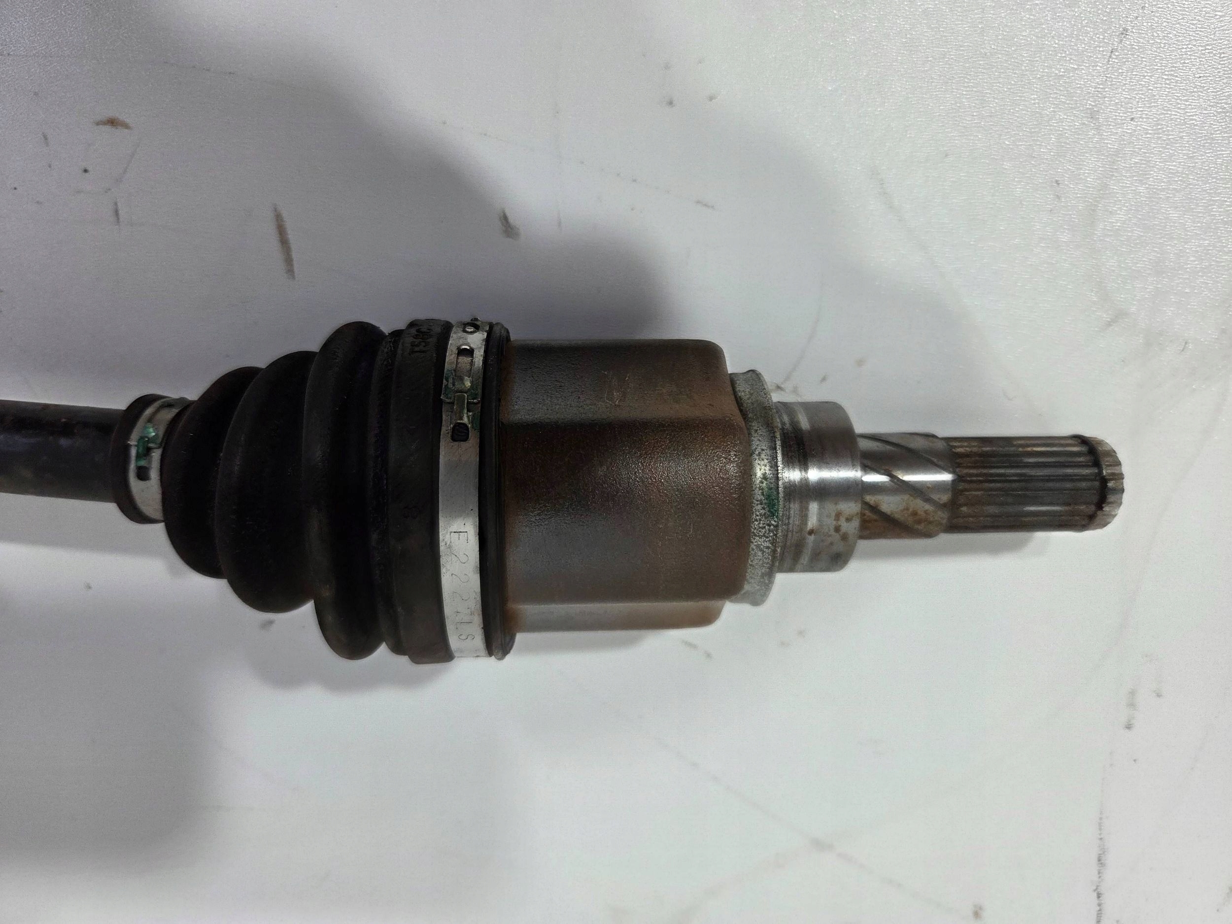 Nissan X-Trail T32 semi-axis rear left (P750)