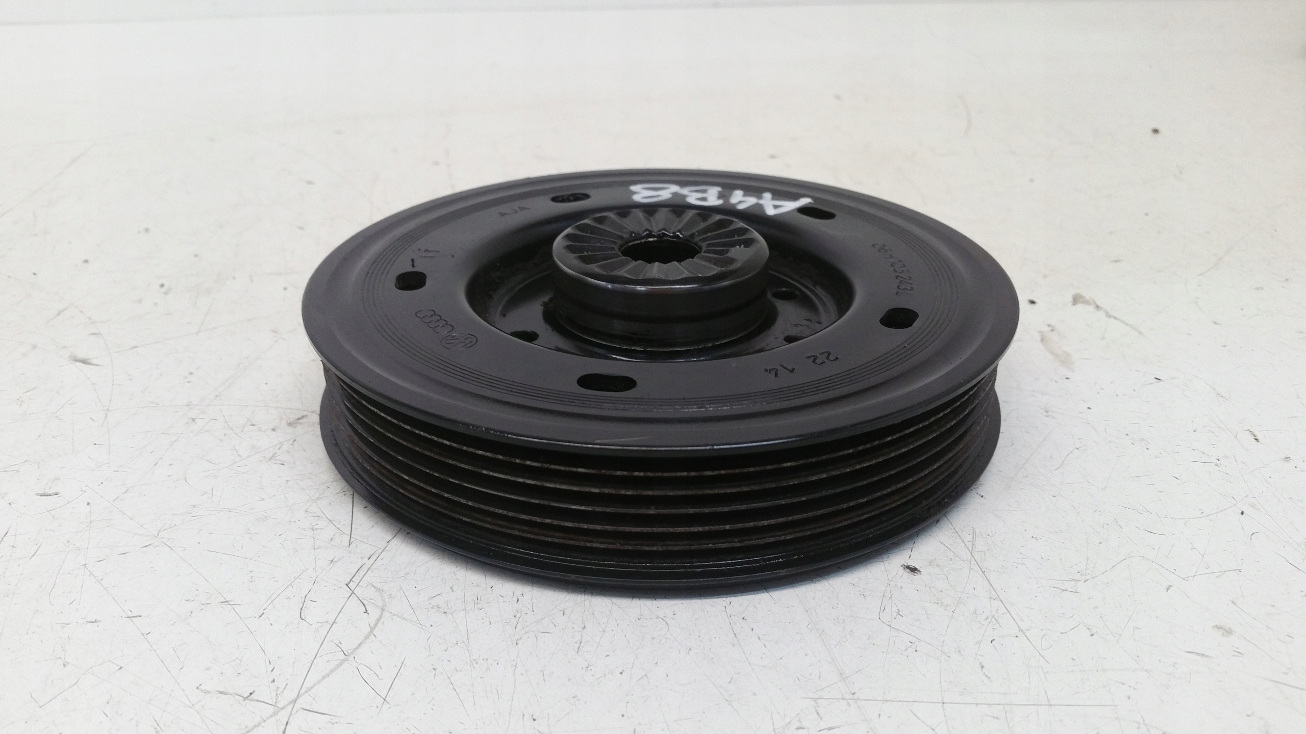pulley 06H105243L Audi A4 B8