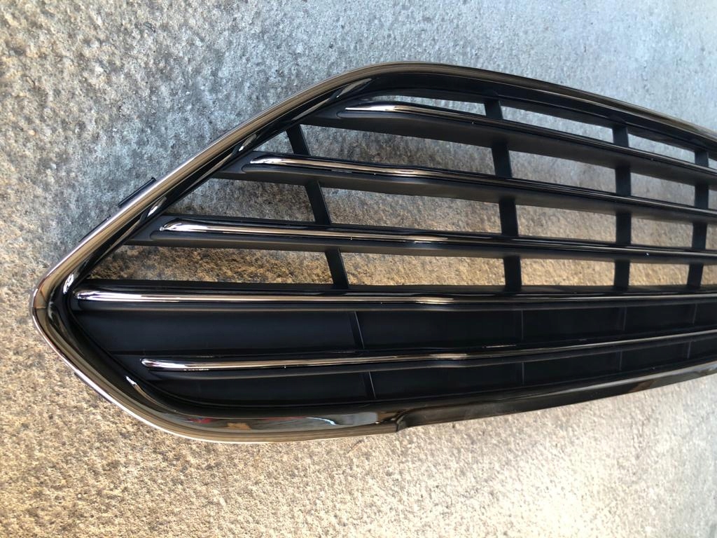 ATRAPA GRILL FORD FIESTA MK7 LIFT LIFTIN 2013-2018 Numer katalogowy części C1BB