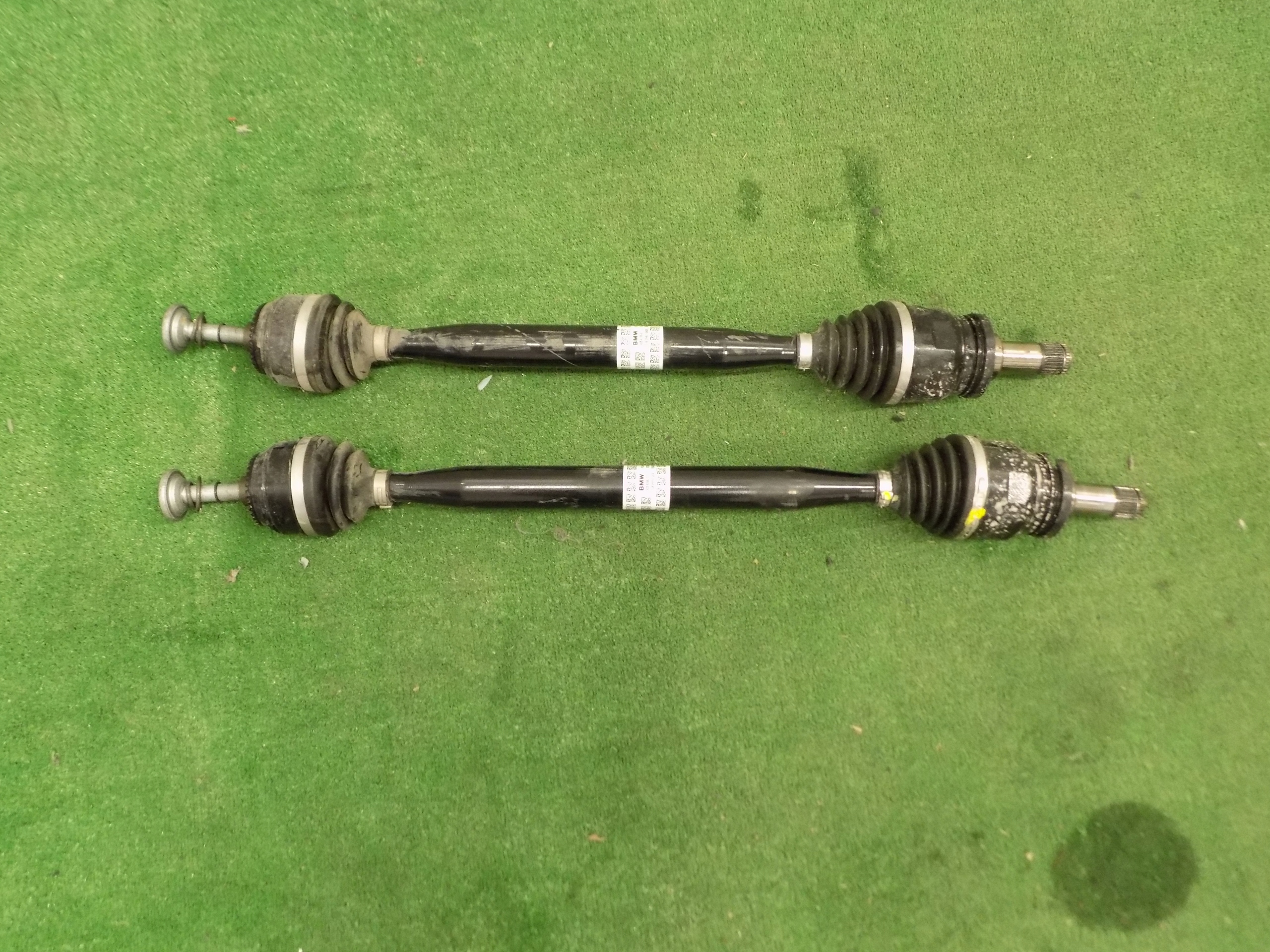 BMW U11 semi-axis left right 9884800 9884799