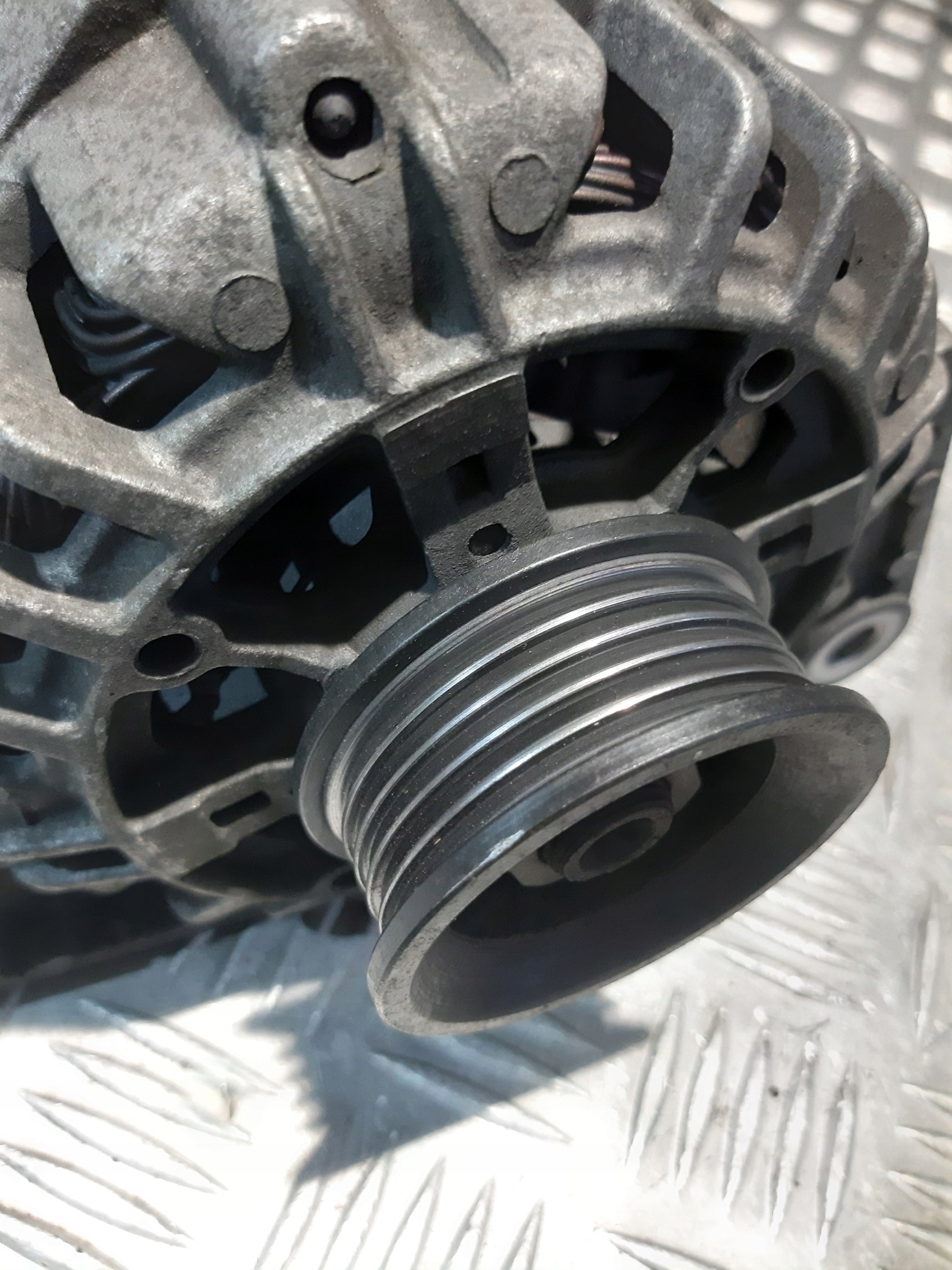 alternator VALEO SG9B011 VW PASSAT B5 1.6 B