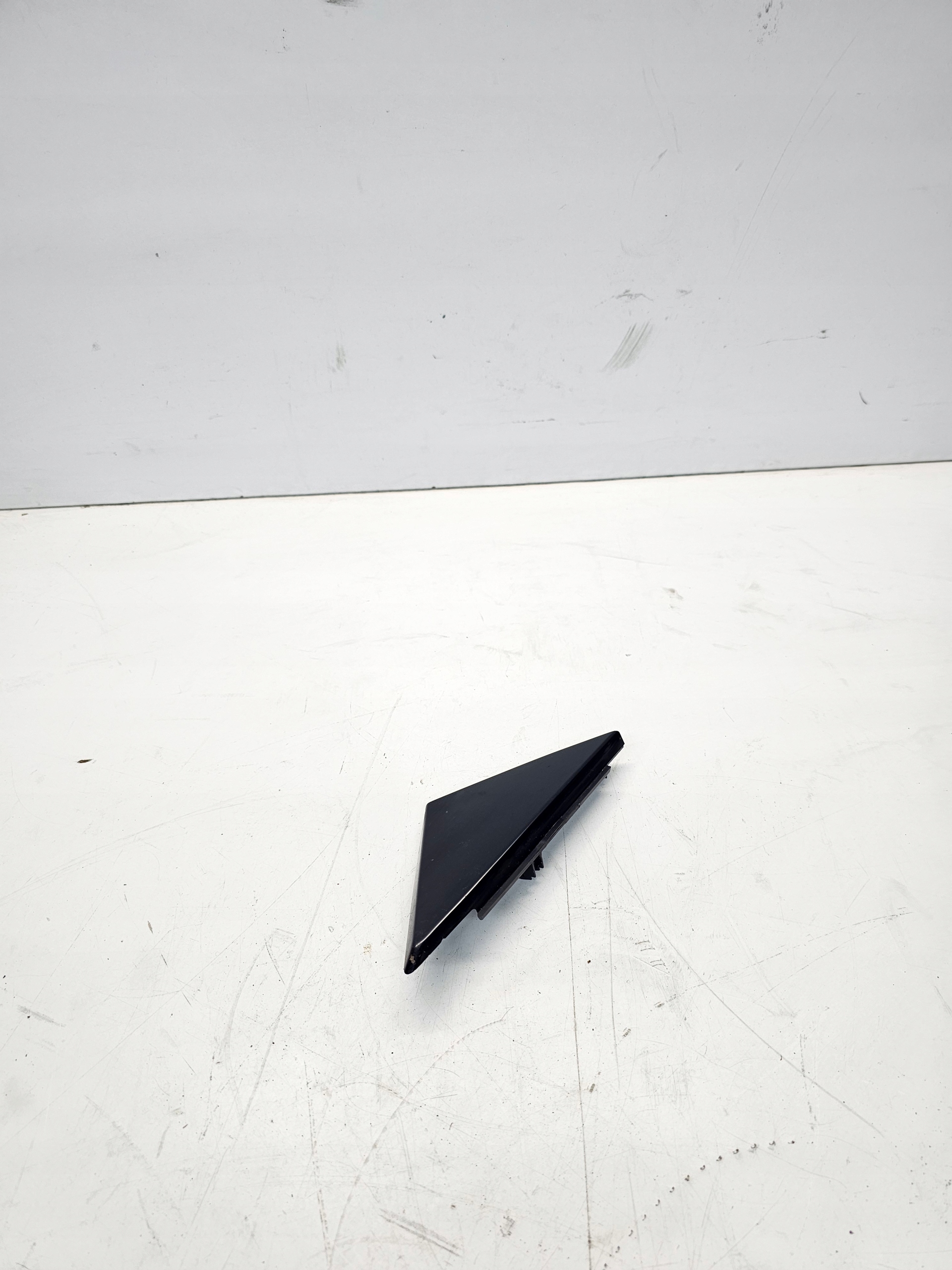 cap cover left TROJKAT AUDI A3 8V 8V4837637A