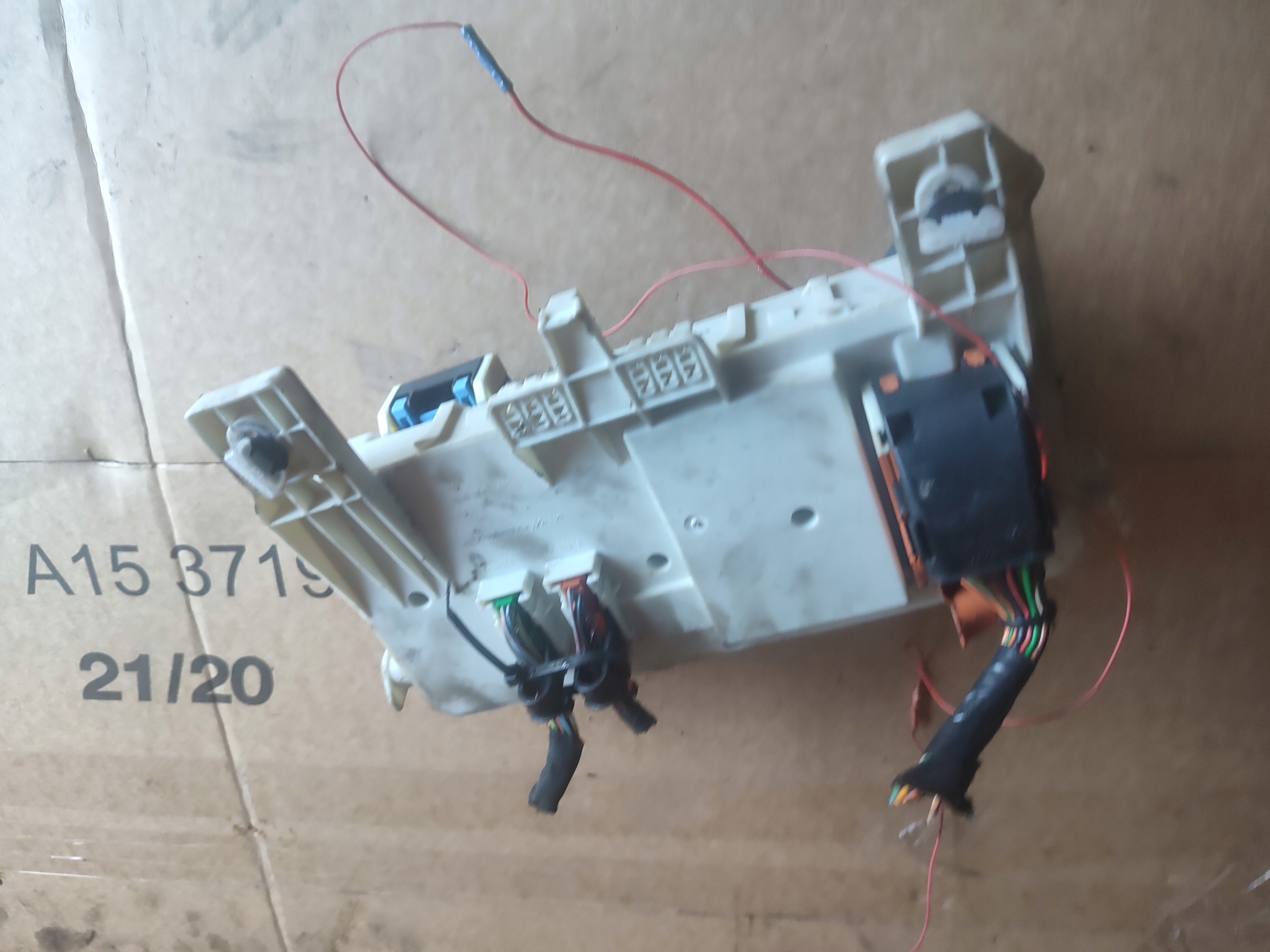 control unit of the interior module BSI VOLVO V50 30765015