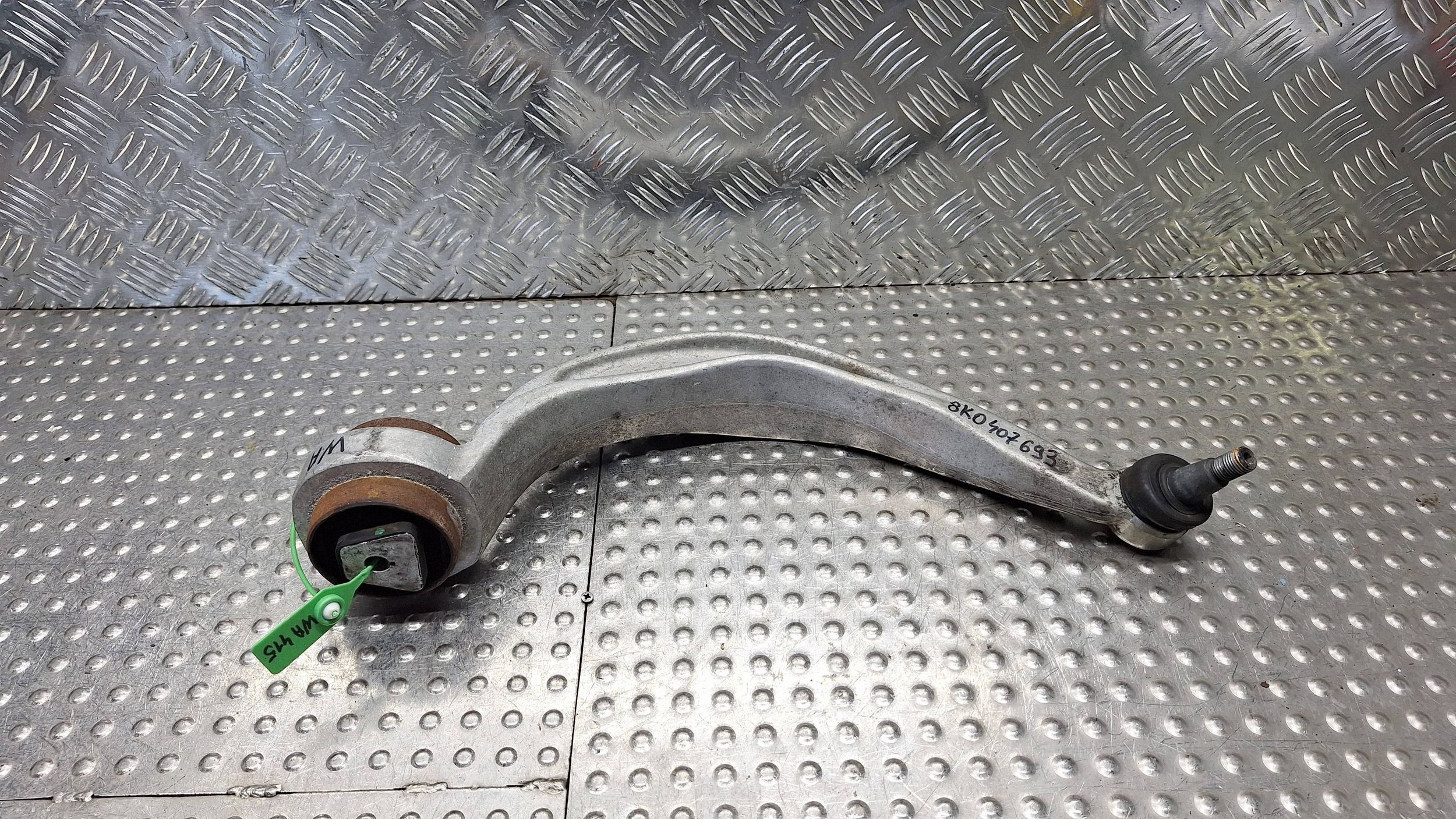 arm left front 8K0407693 AUDI A4 B8 A5 8F LIFT Q5 8R