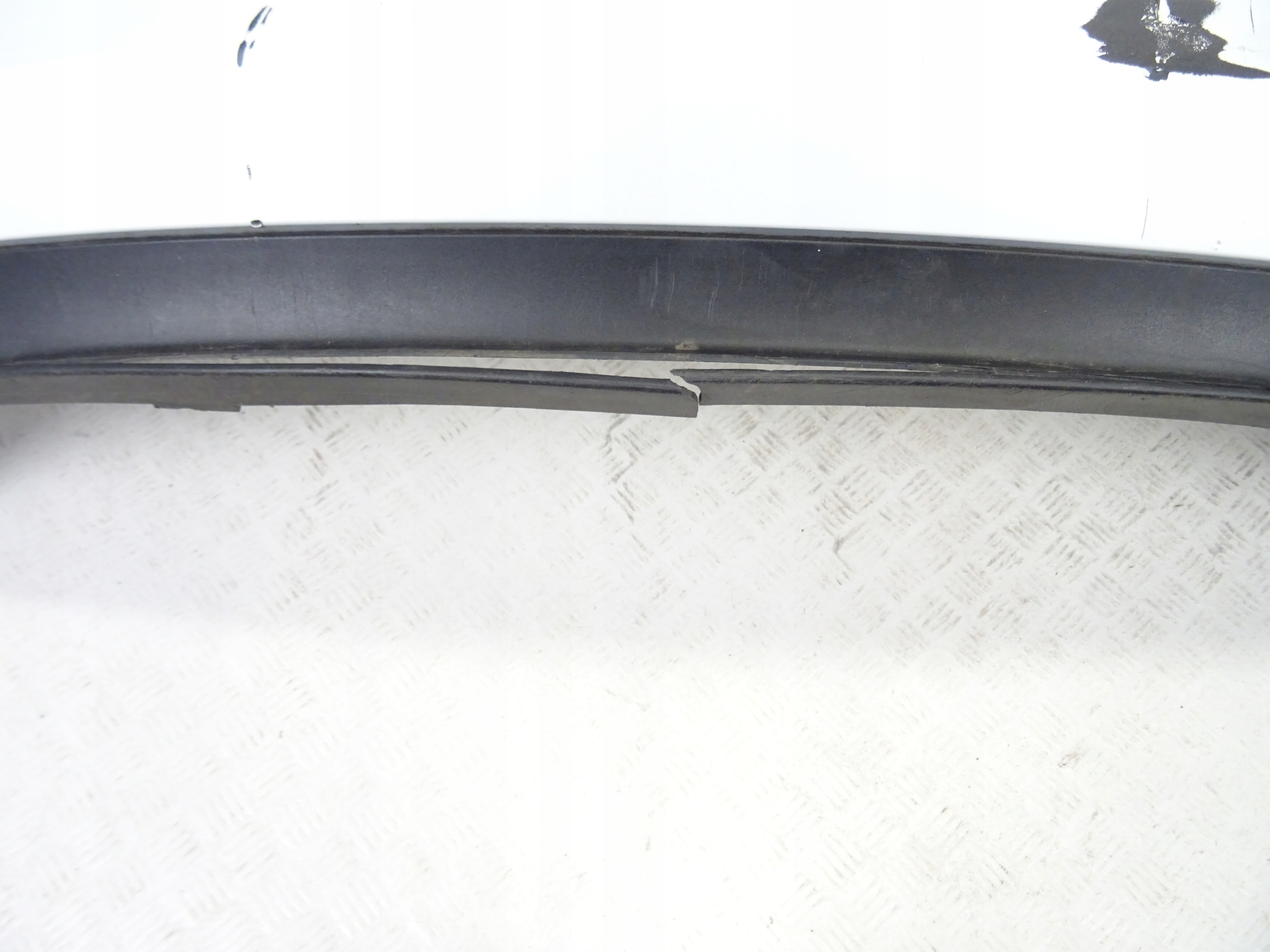 Tesla Model 3 Stoßstange heck hinten