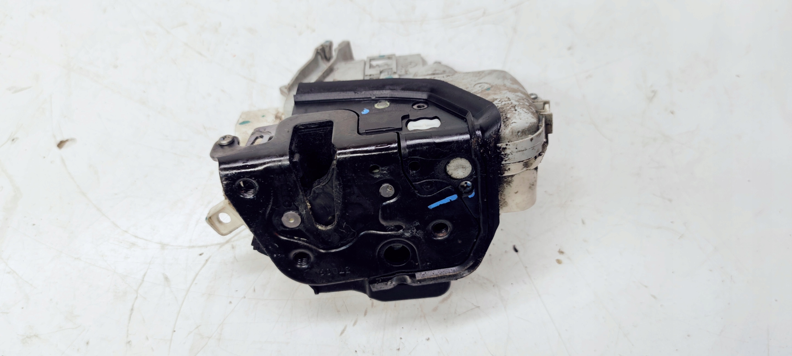 lock door right front AUDI A6 C6 4F2837016E 7PIN