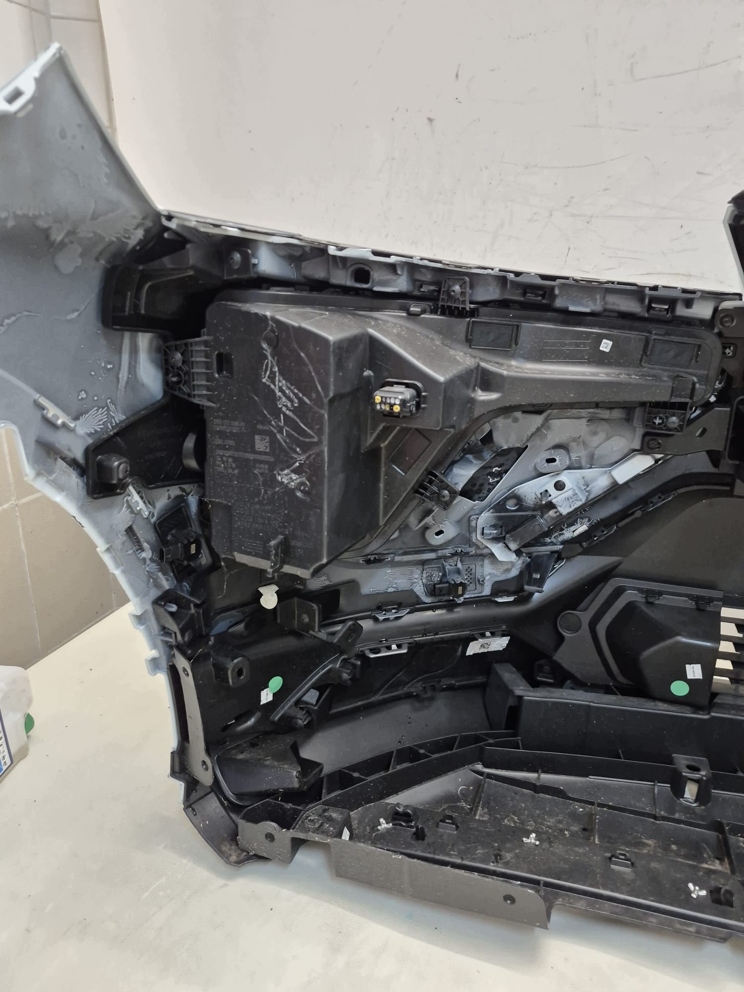 MITSUBISHI ECLIPSE CROSS II 26- bumper front front complete PDC