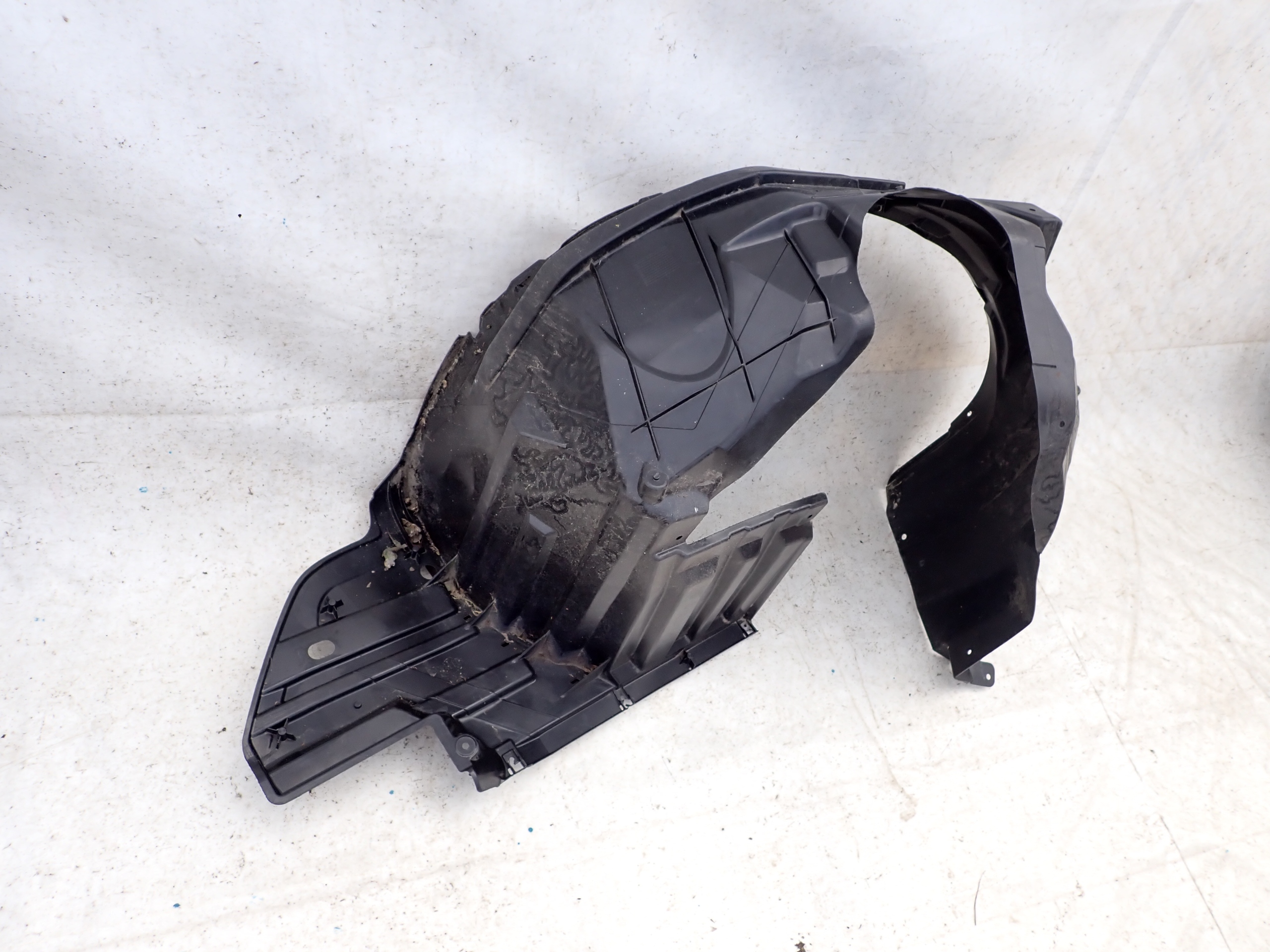 SUZUKI SX4 S-CROSS LIFT 16- mudguard right front
