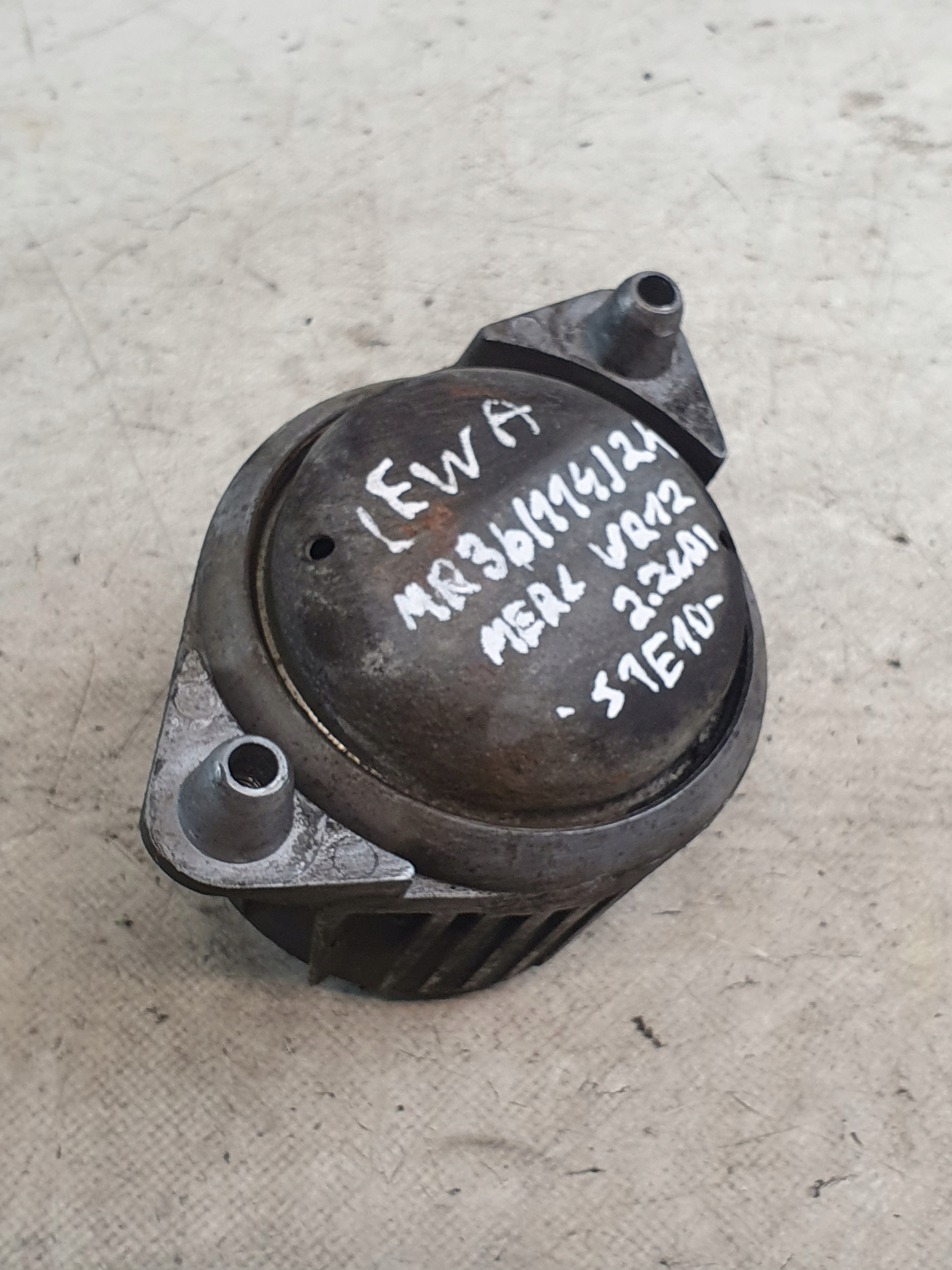 engine mount left MERCEDES W212 2.2CDI 10r.