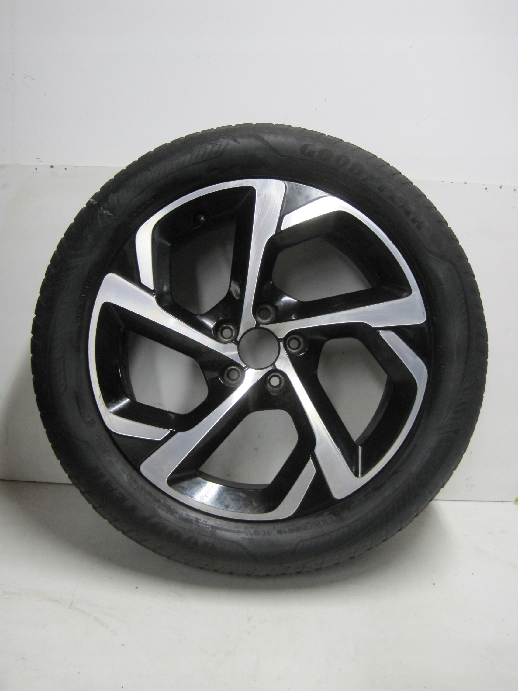 wheels discs tyres CITROEN C5 AIRCROSS R18 M+S 22R