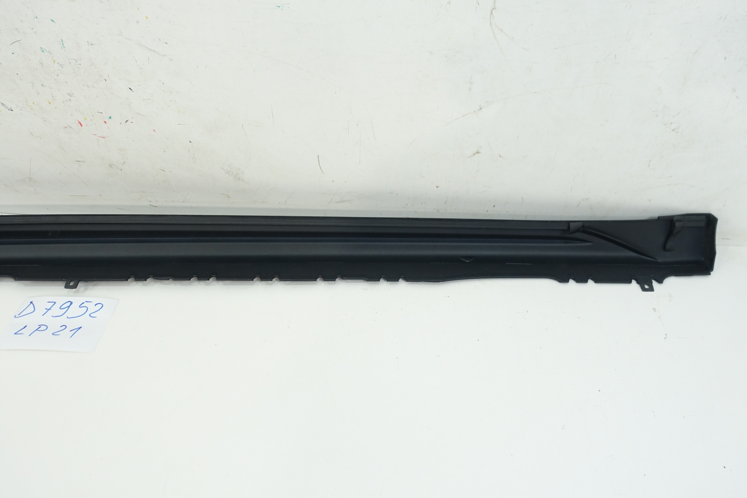 moulding threshold left AUDI A4 B9 LIFT KOMBI ALLROAD
