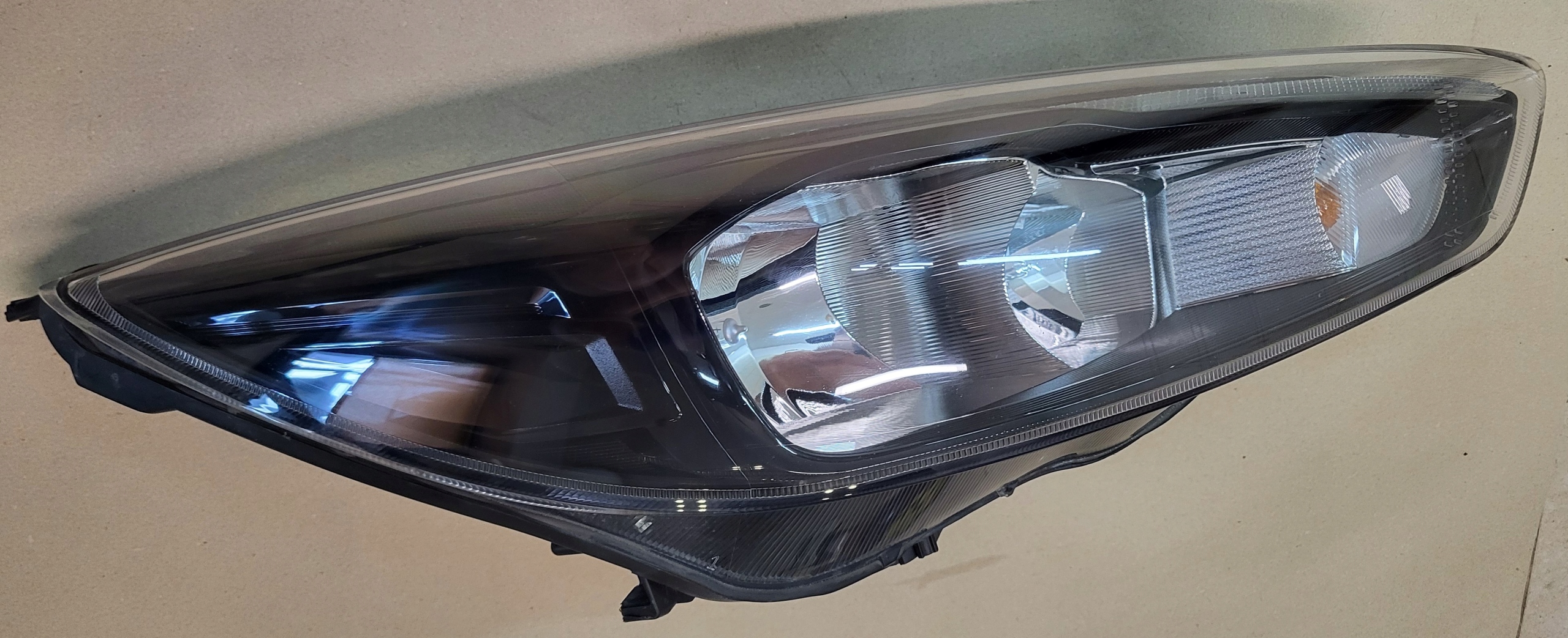 light REFLEKTOR right front FORD FOCUS III MK3 LIFT ORYG. EUROPA complete