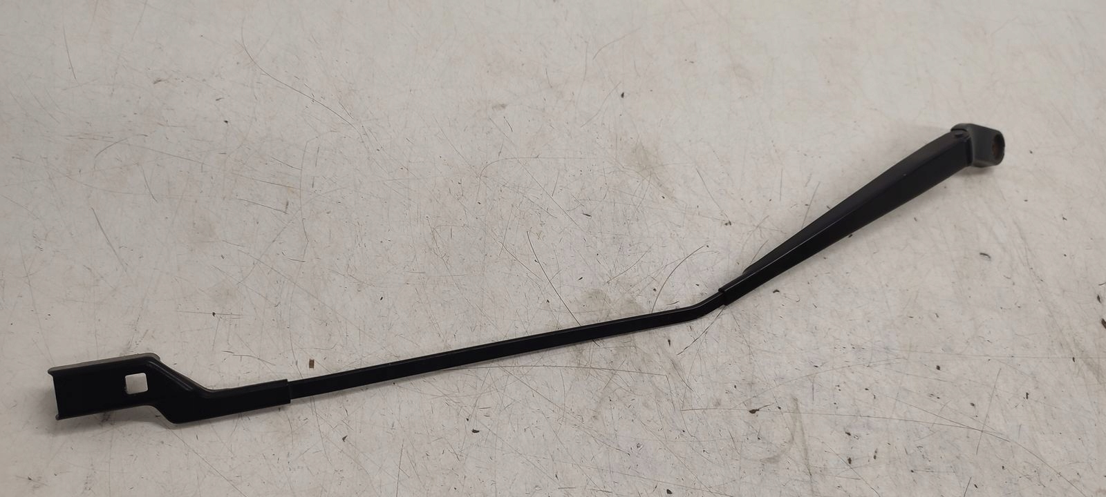wiper arm right VW Polo 9N FL 1,4 TDI