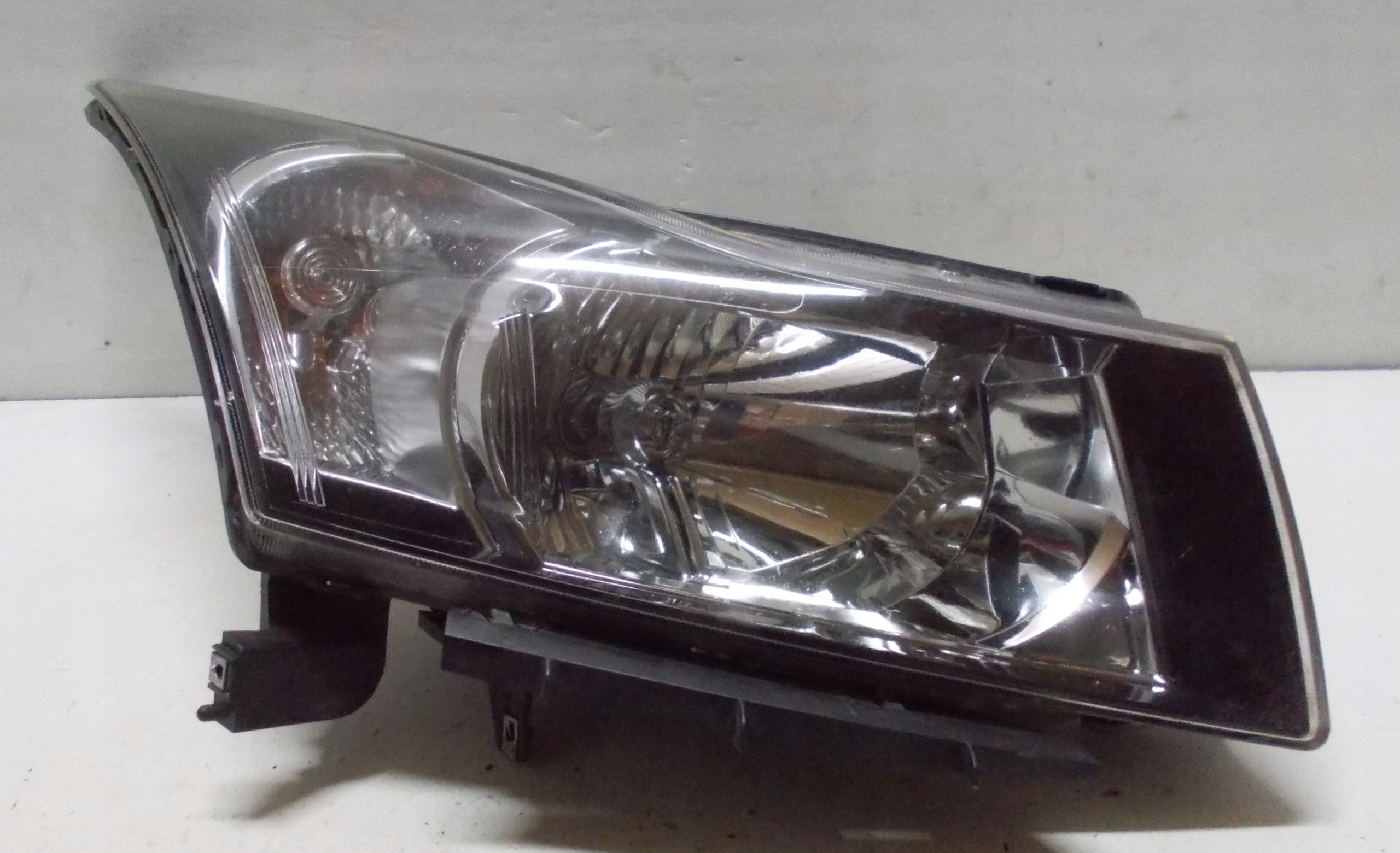 CHEVROLET CRUZE 10R light right front EU