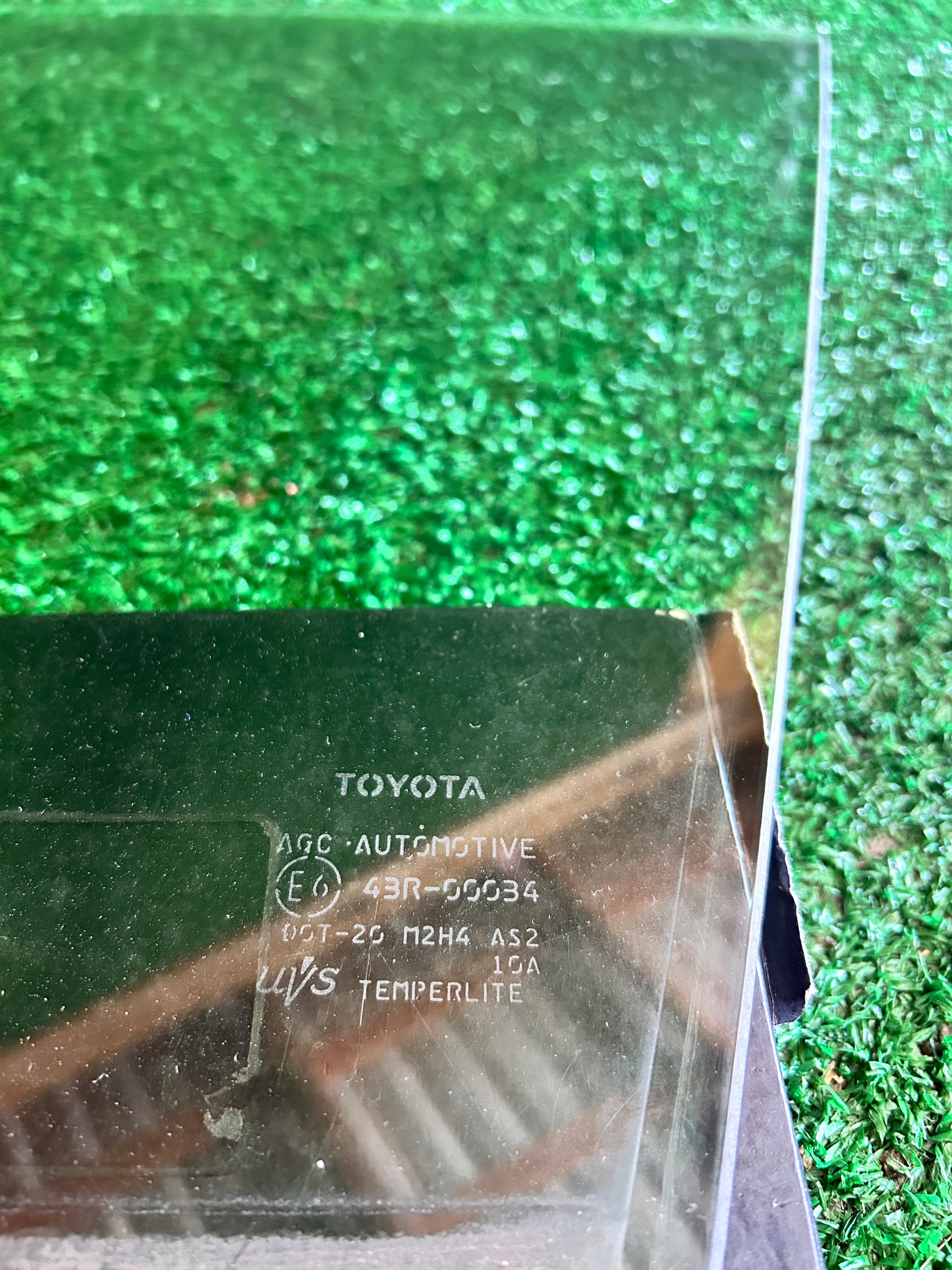 window door left TOYOTA RAV4 III