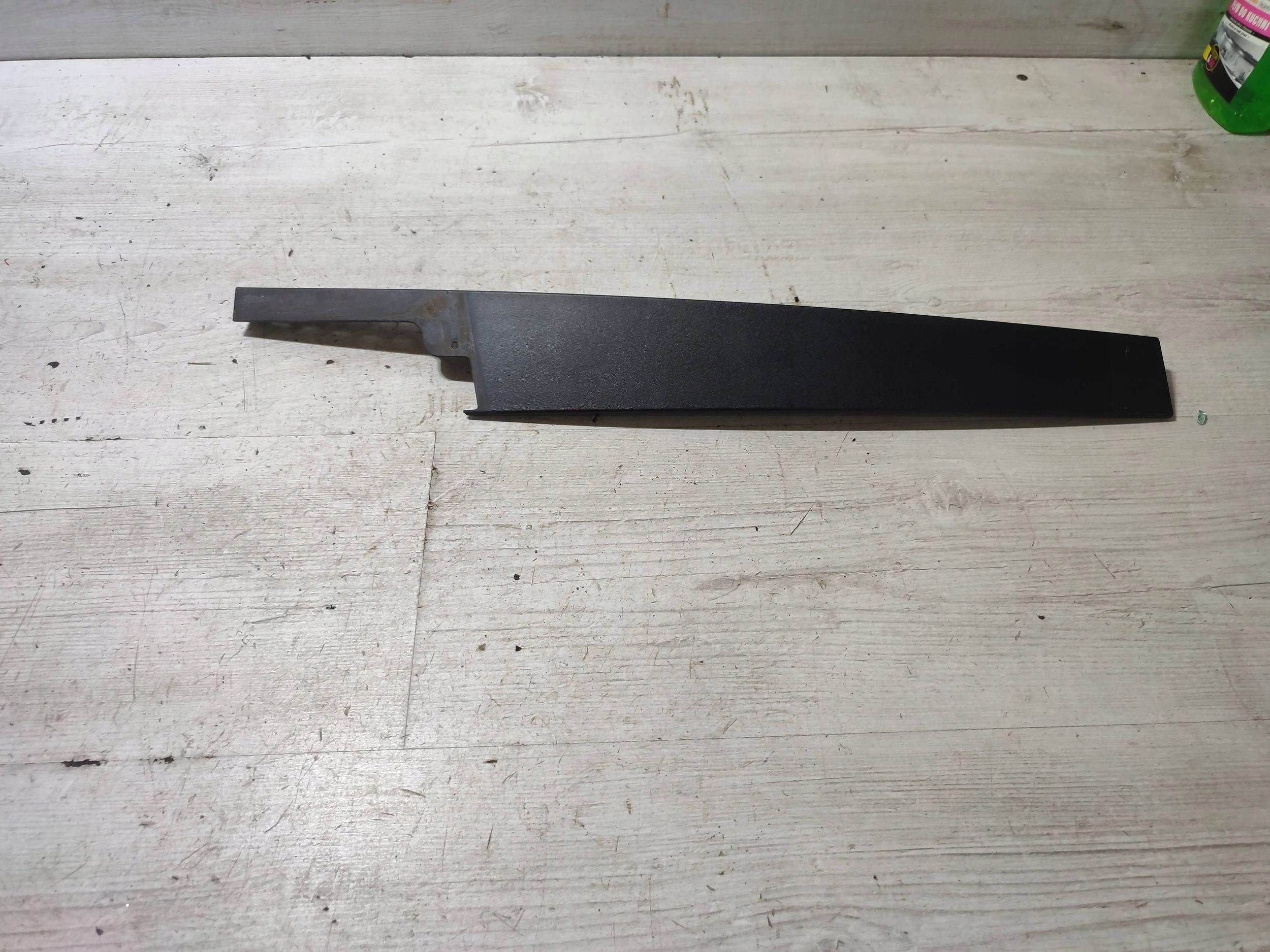 Seat Arona 2019 front left moulding gasket windows door przednich