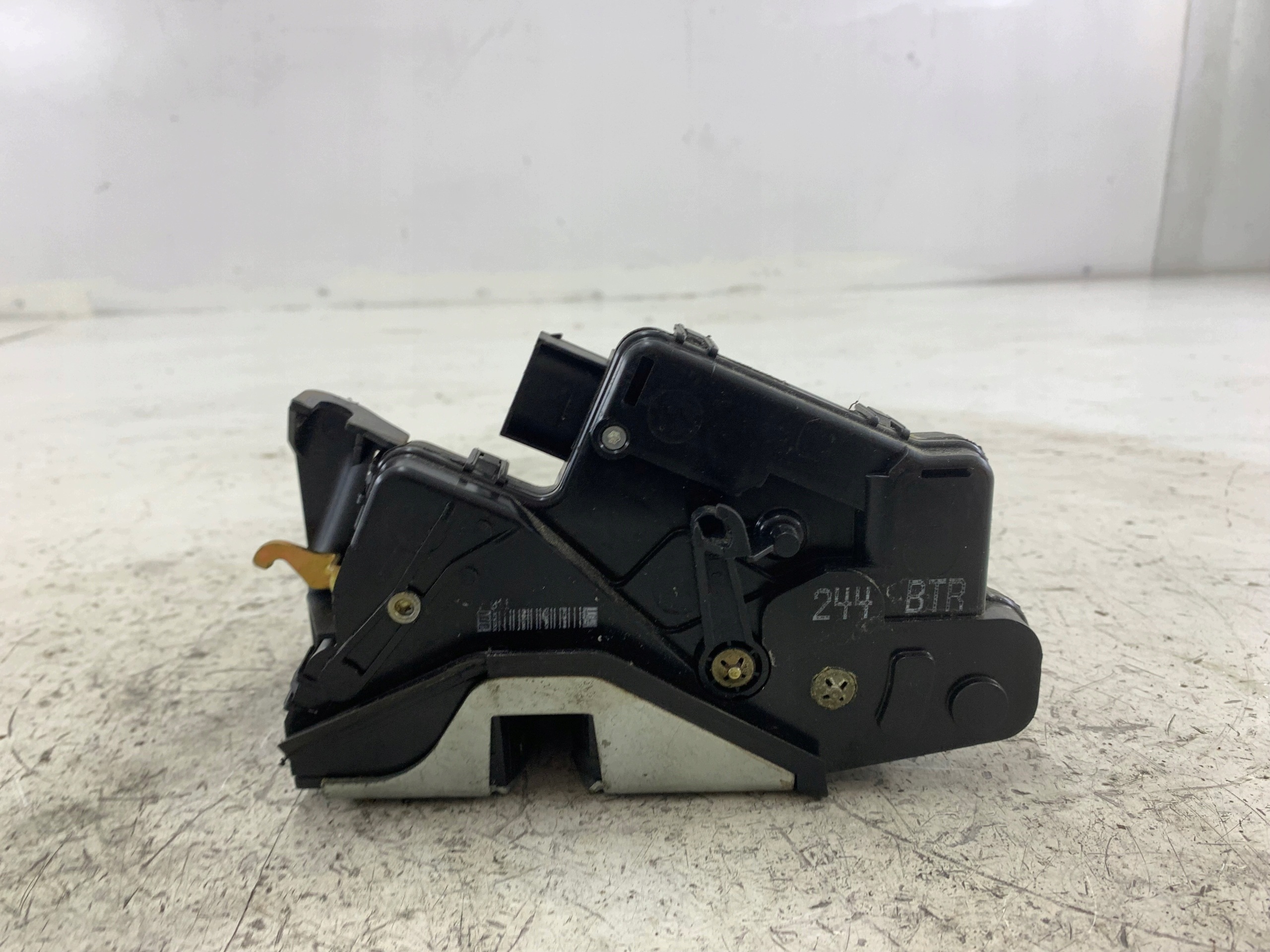 BMW E46 lock door right front 244BTR