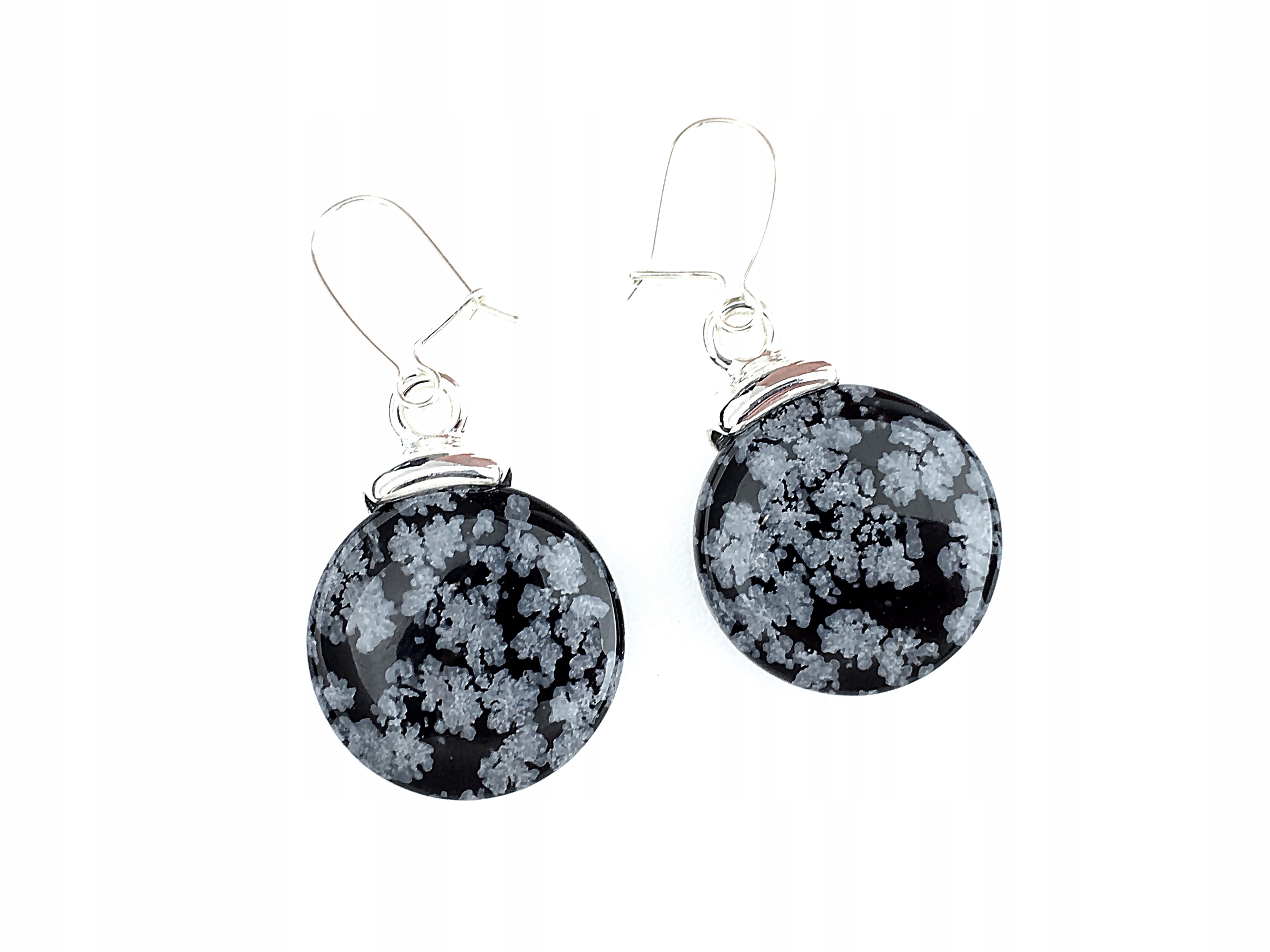 

wiszące kolczyki okrągłe obsydian śnieżny bigle