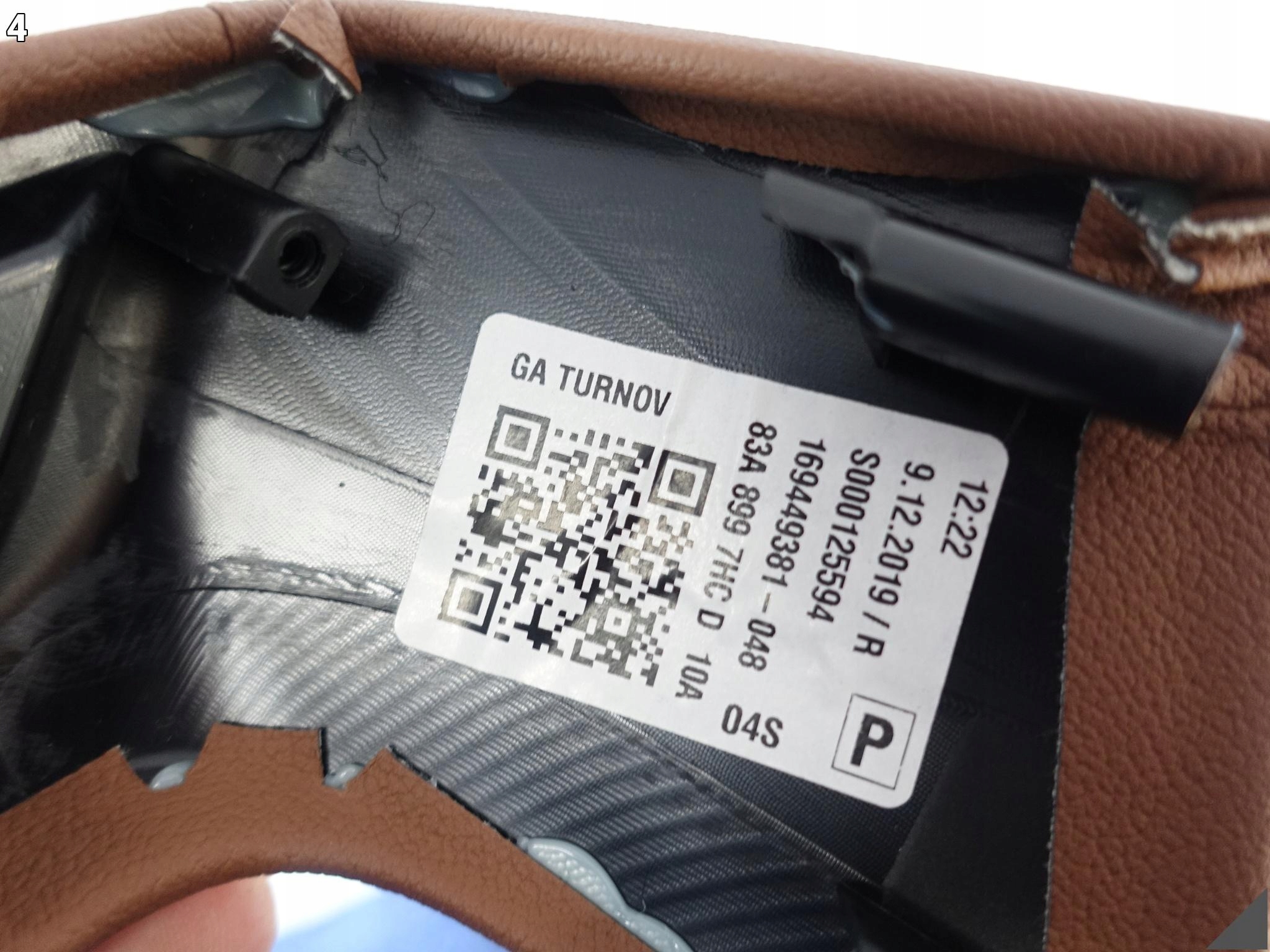 AUDI Q3 83A F3 18-25 armrest bracket door rear part right leather OKAPI 10A