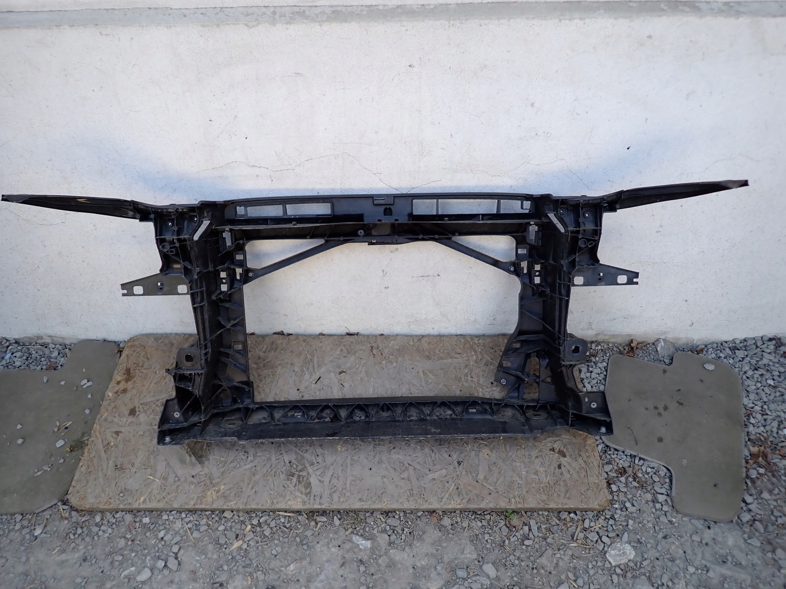 support panel for radiators pillar iron AUDI TT III 8S 8S8 14-23 8S8805594C